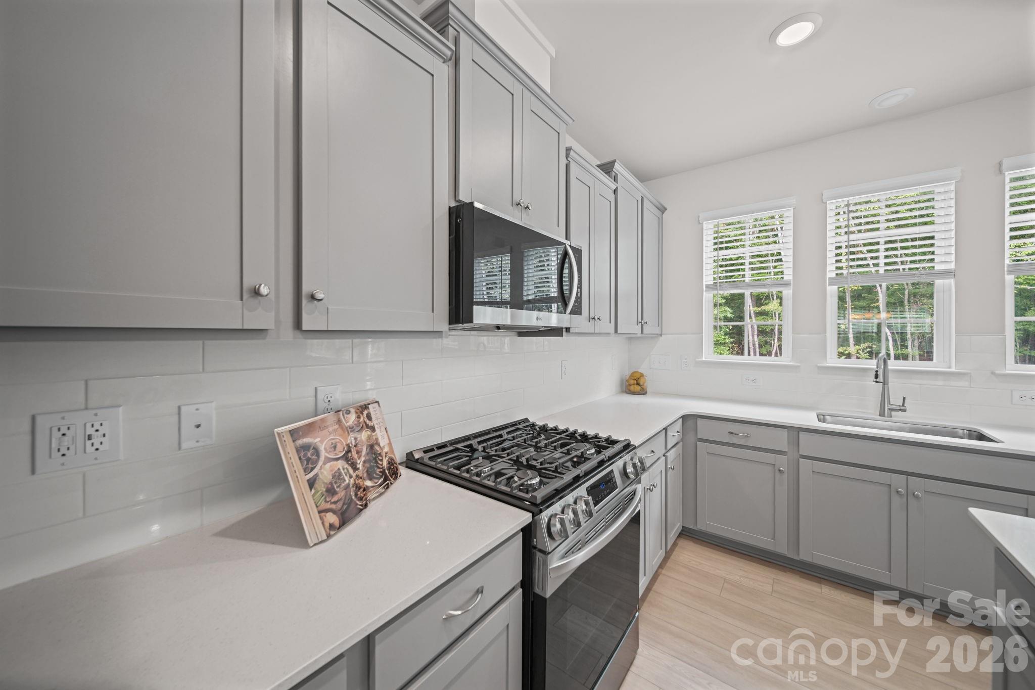 1131 Bandon Drive Property Photo 10