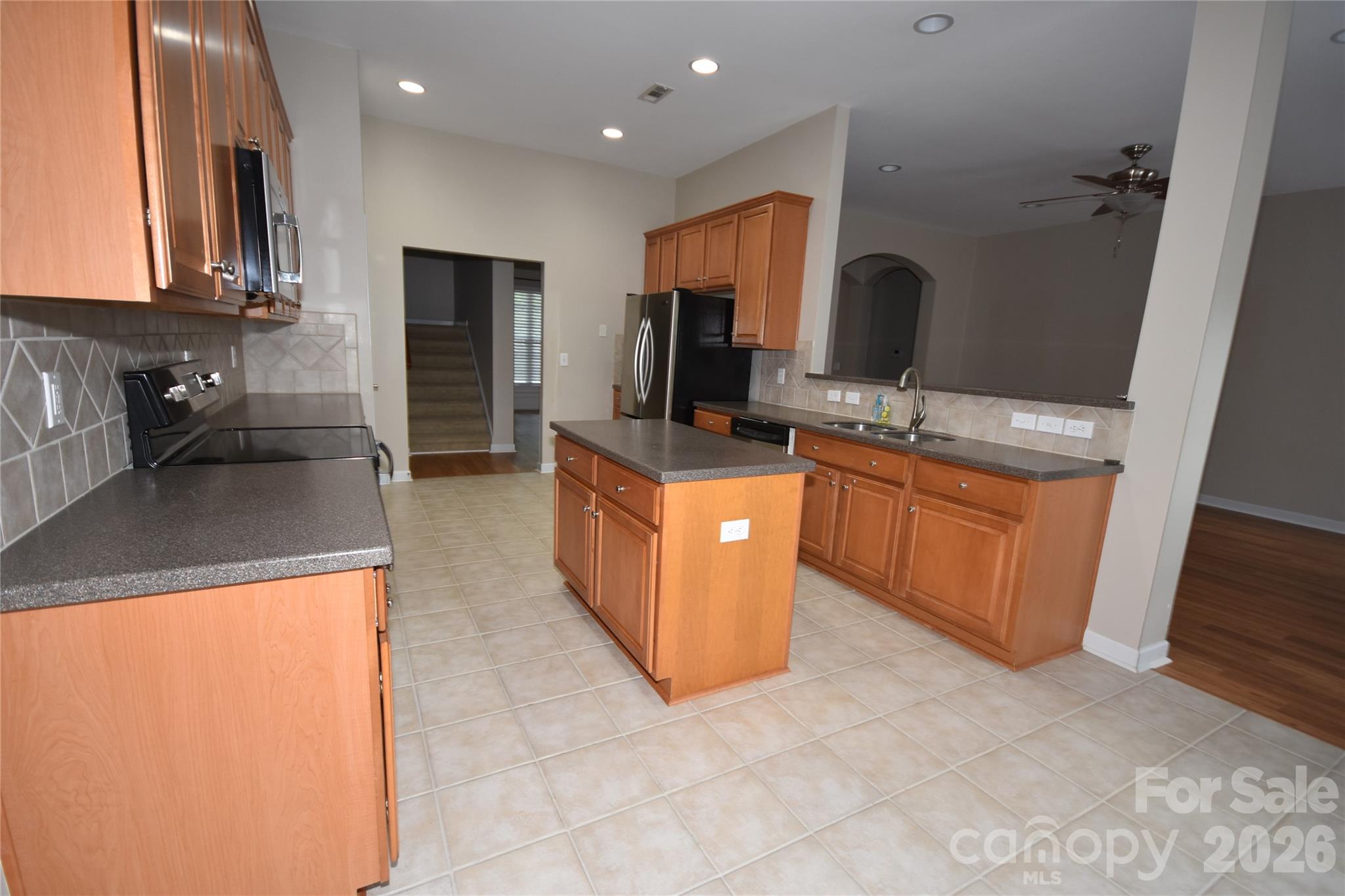 713 Trailhead Lane Property Photo 13