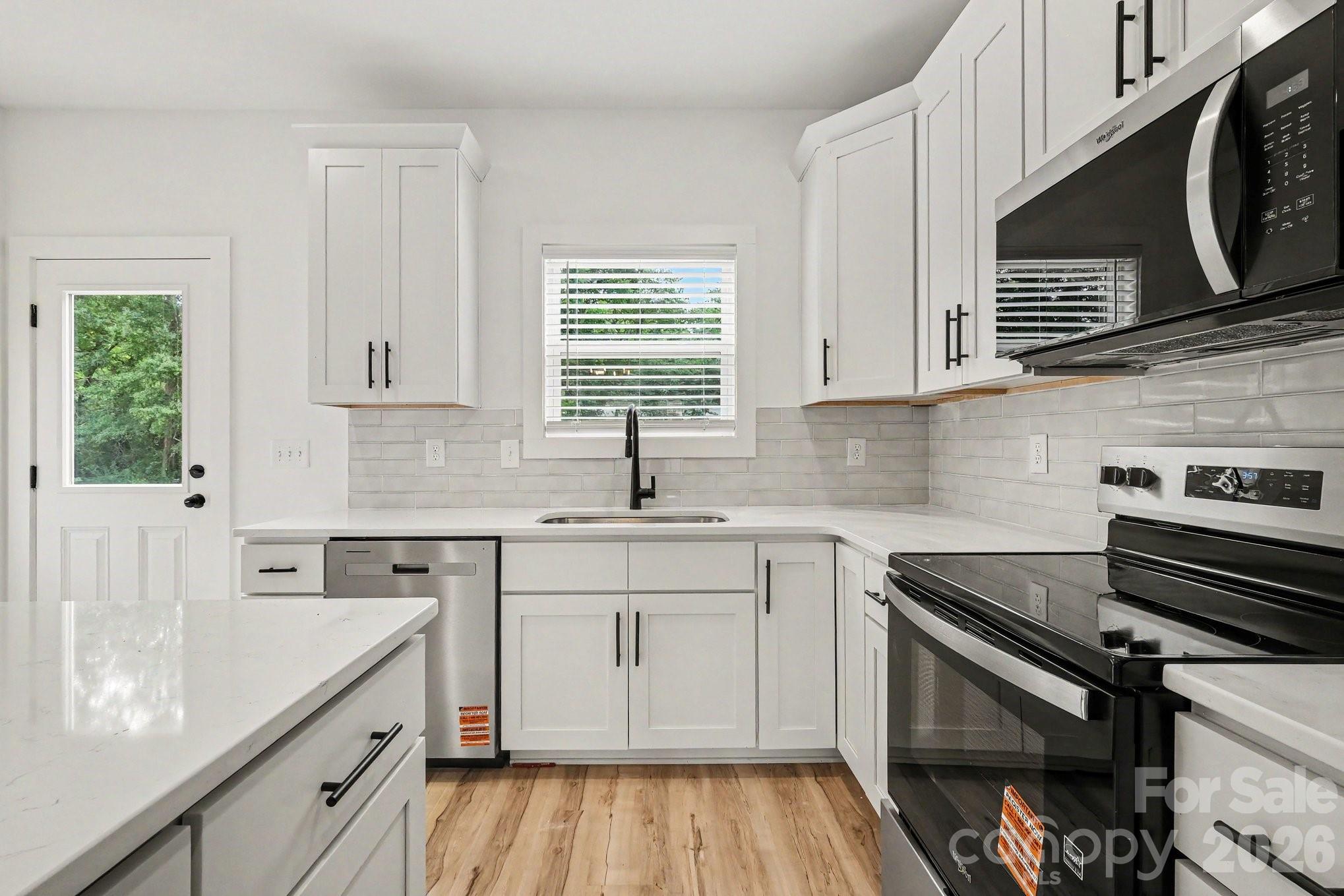 310 Talleyrand Avenue Property Photo 8