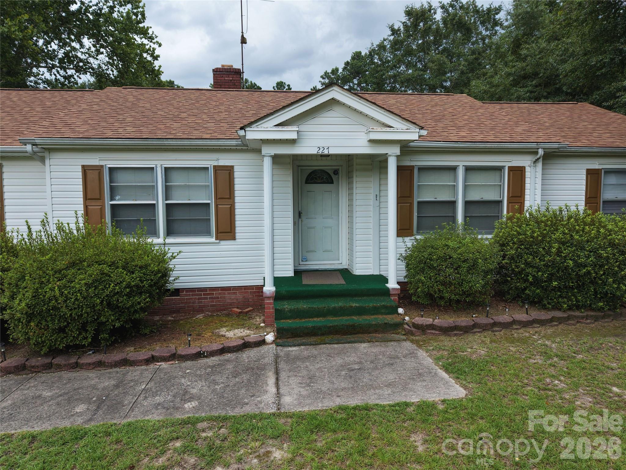 227 W Main Street Property Photo 7