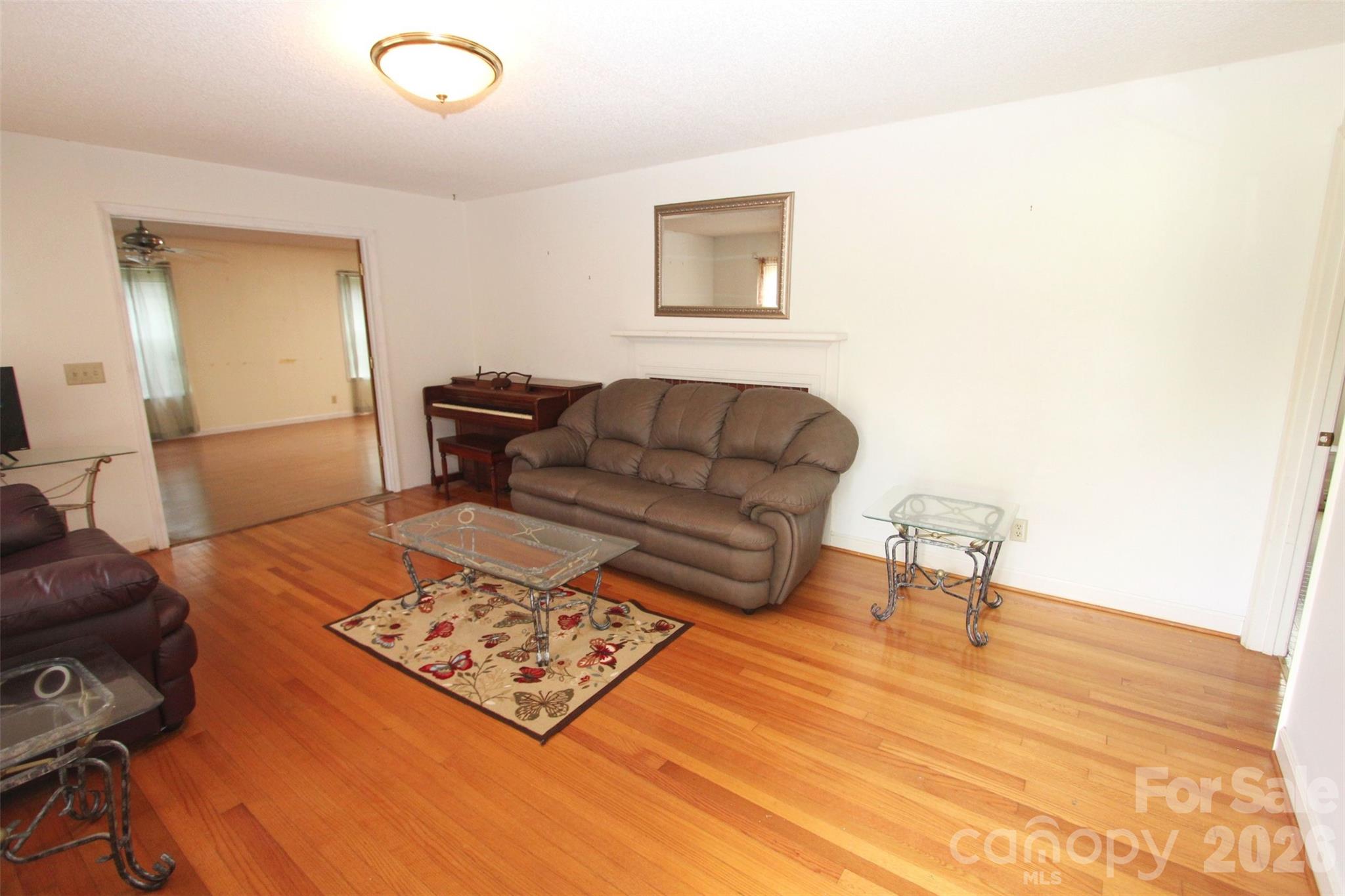 227 W Main Street Property Photo 8