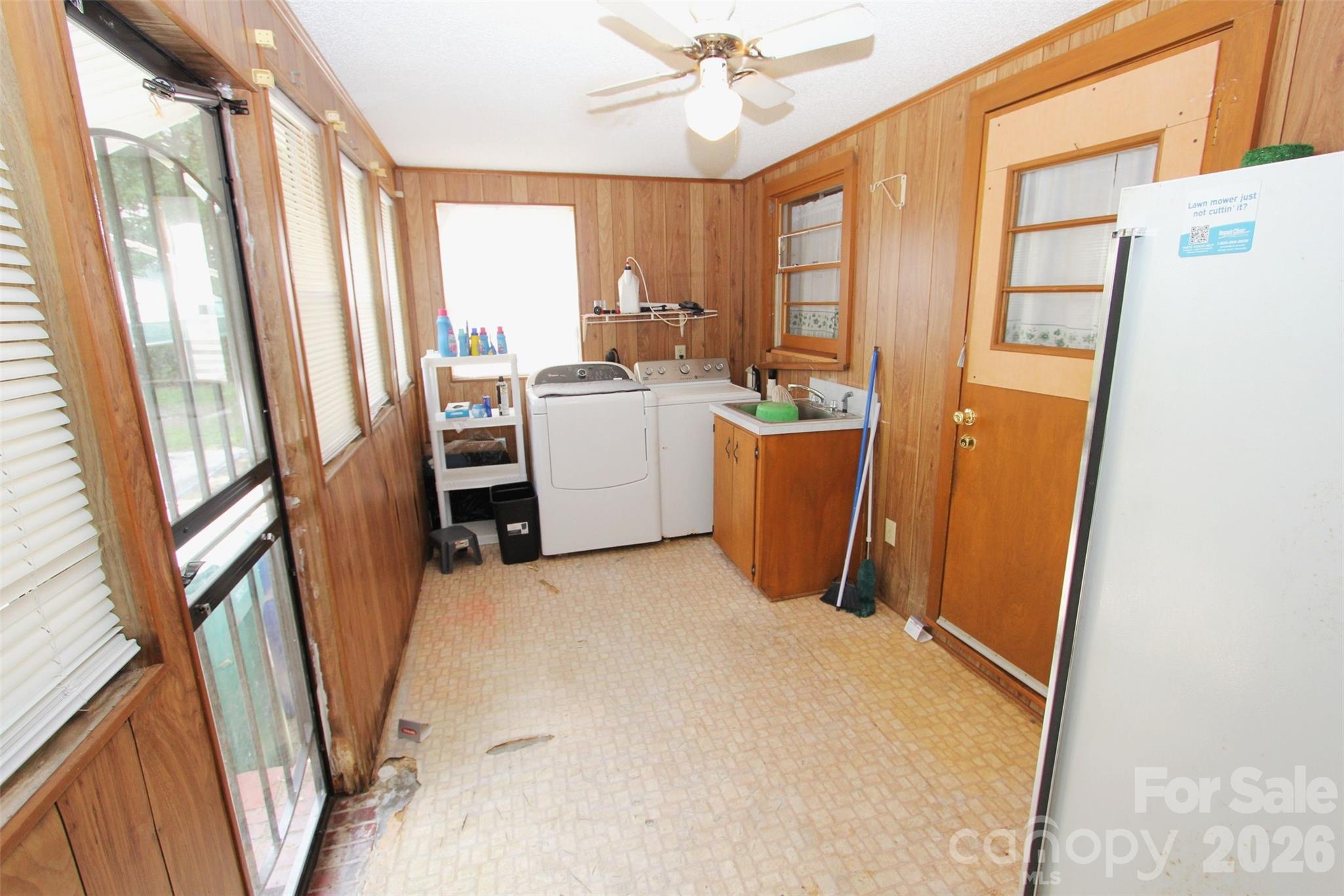 227 W Main Street Property Photo 18