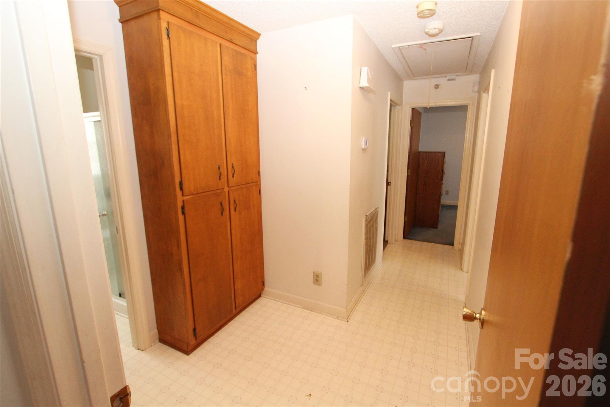 227 W Main Street Property Photo 20