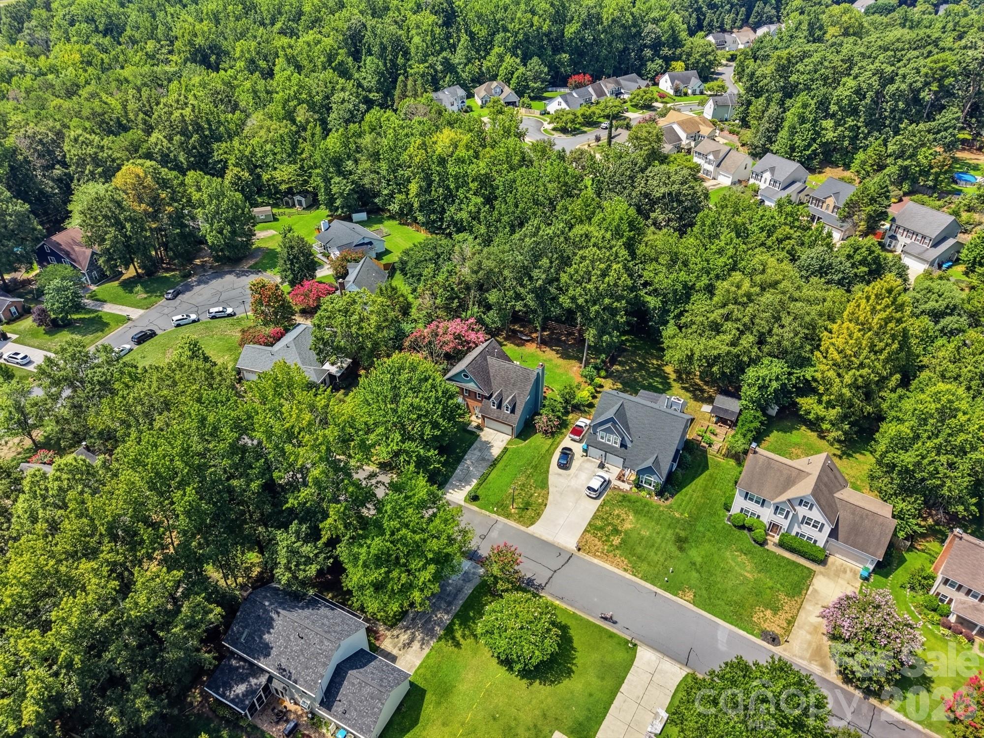 13315 Kintyre Court Property Photo 4