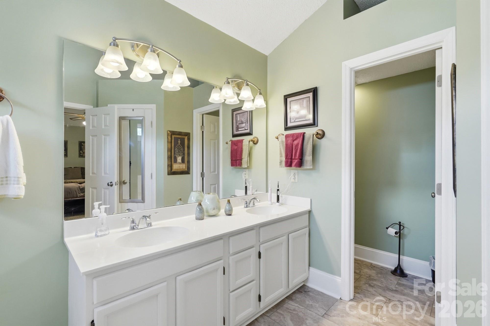 13315 Kintyre Court Property Photo 28