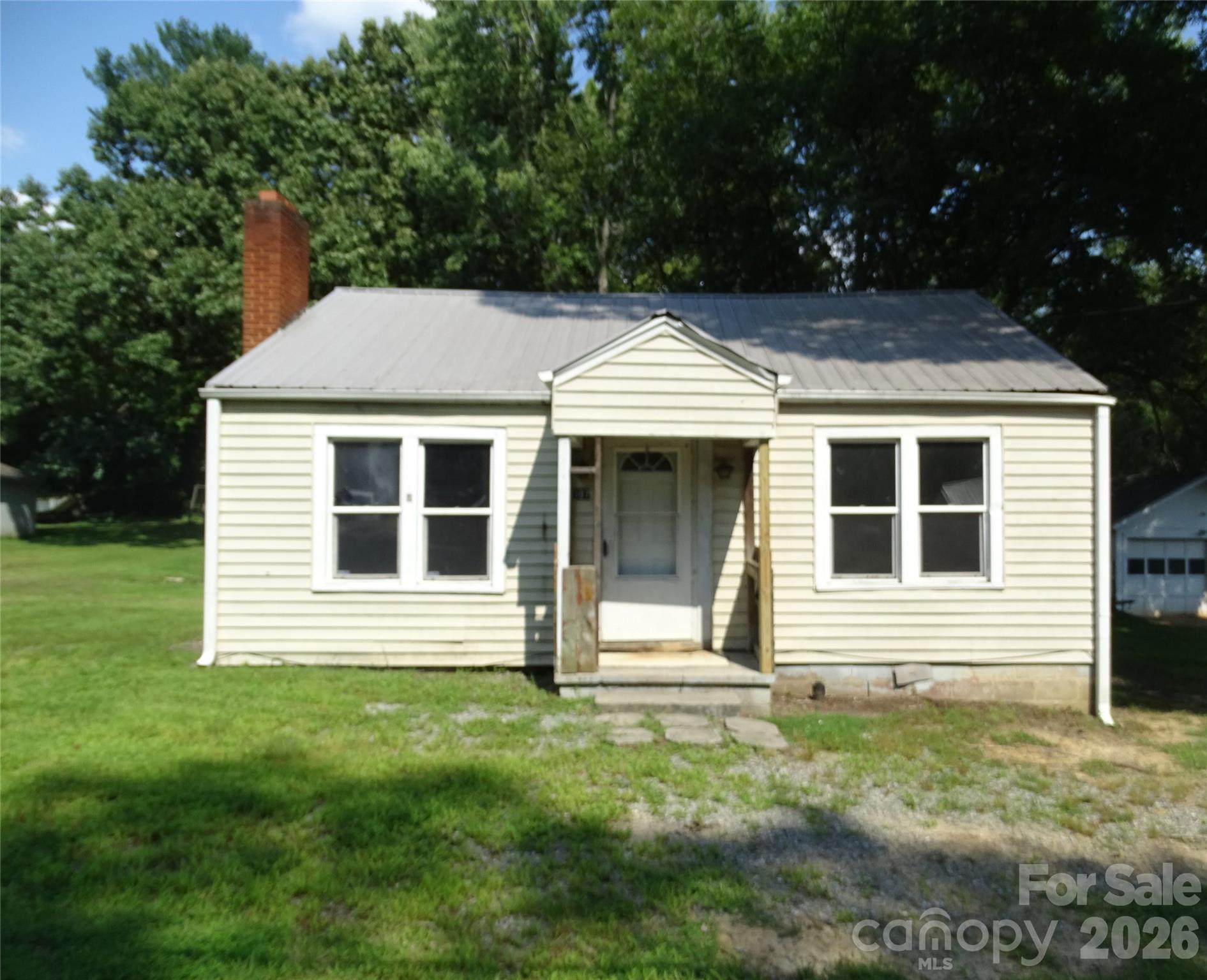 307 Goforth Drive Property Photo 1