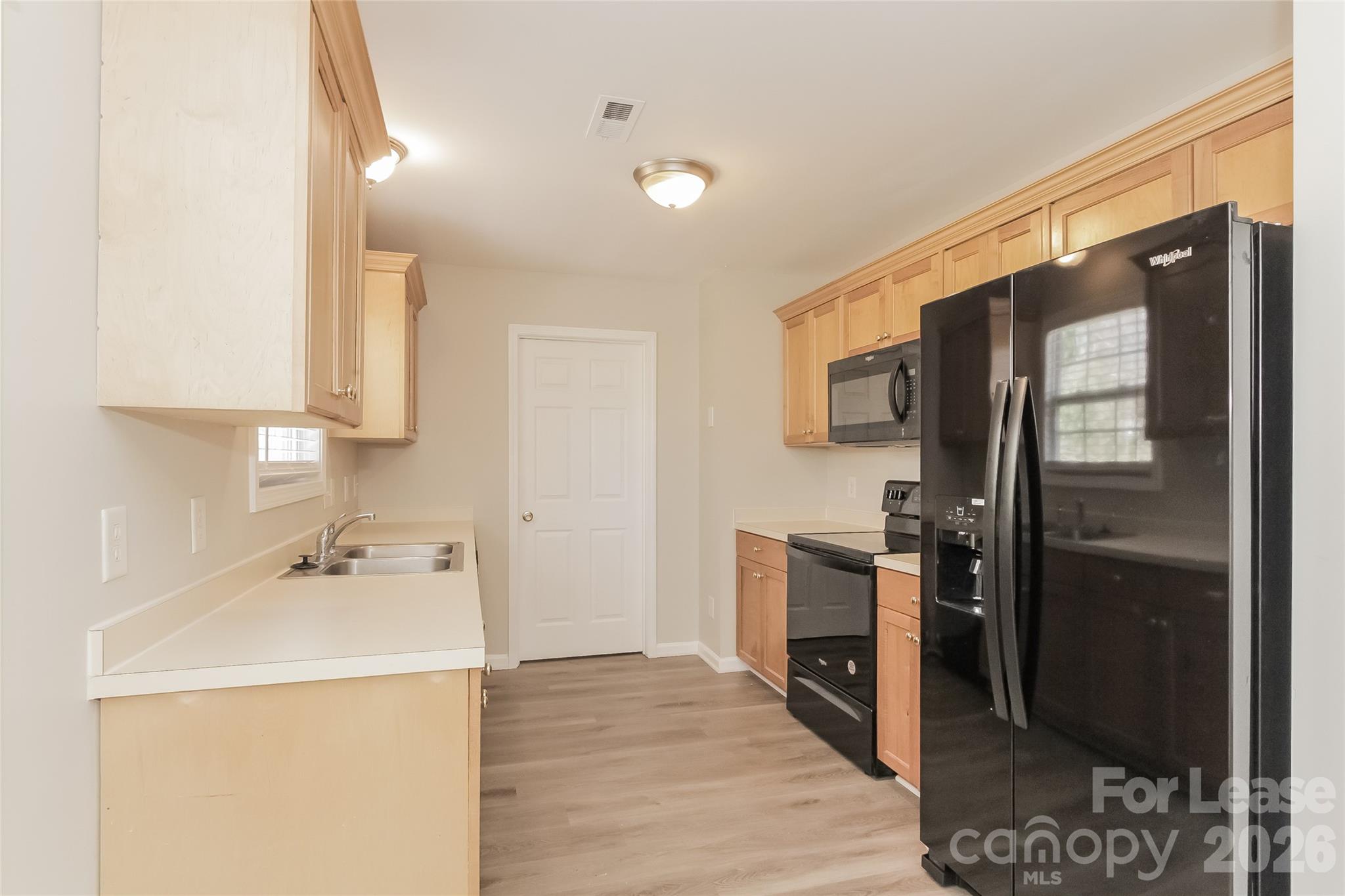 1100 Marietta Street Property Photo 4
