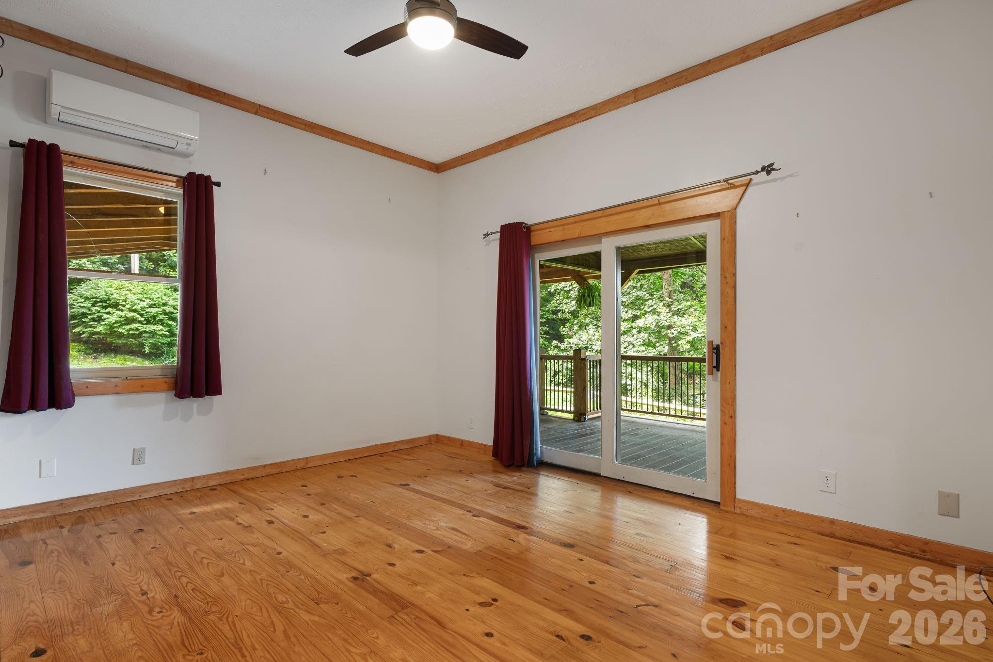 125 Hyacinth Drive Property Photo 8