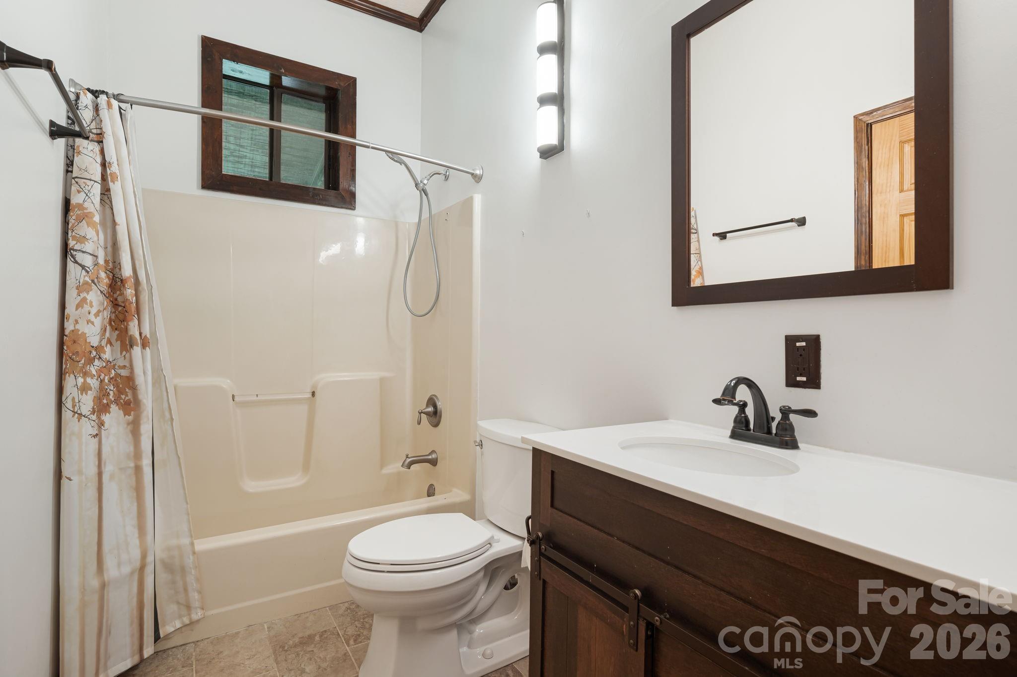 125 Hyacinth Drive Property Photo 10