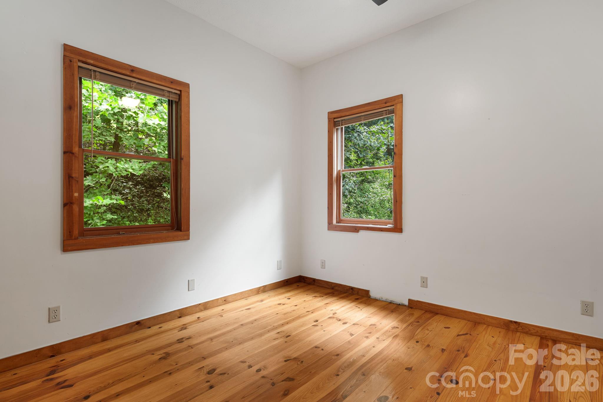 125 Hyacinth Drive Property Photo 11