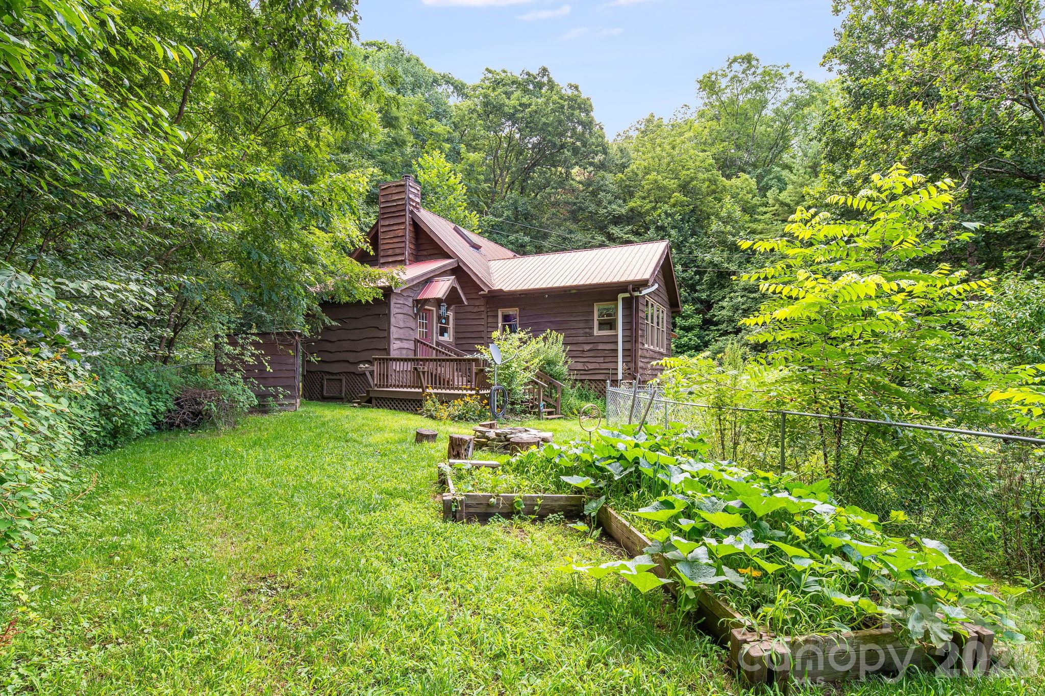 125 Hyacinth Drive Property Photo 25