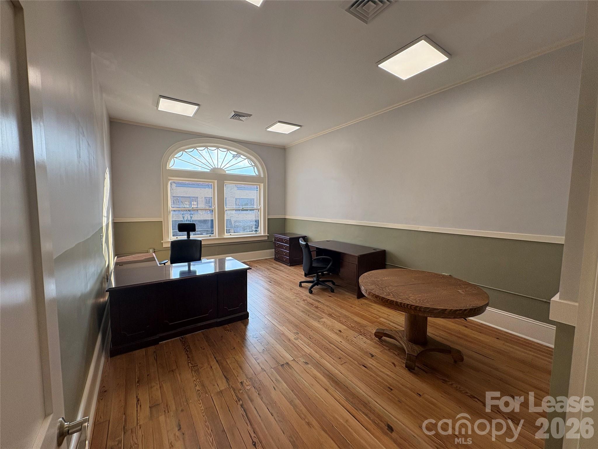 128 E Innes Street B Property Photo 2