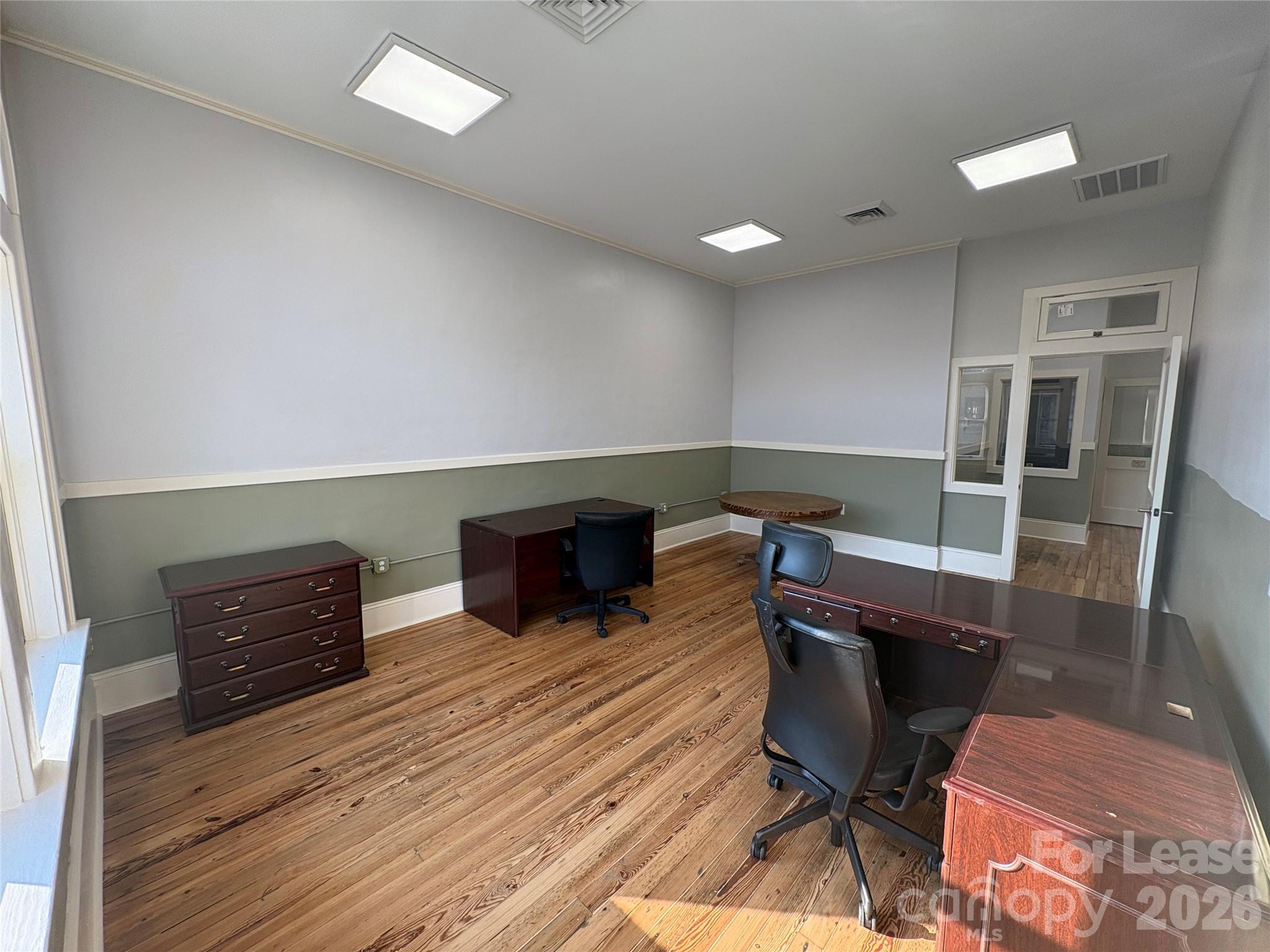 128 E Innes Street B Property Photo 3