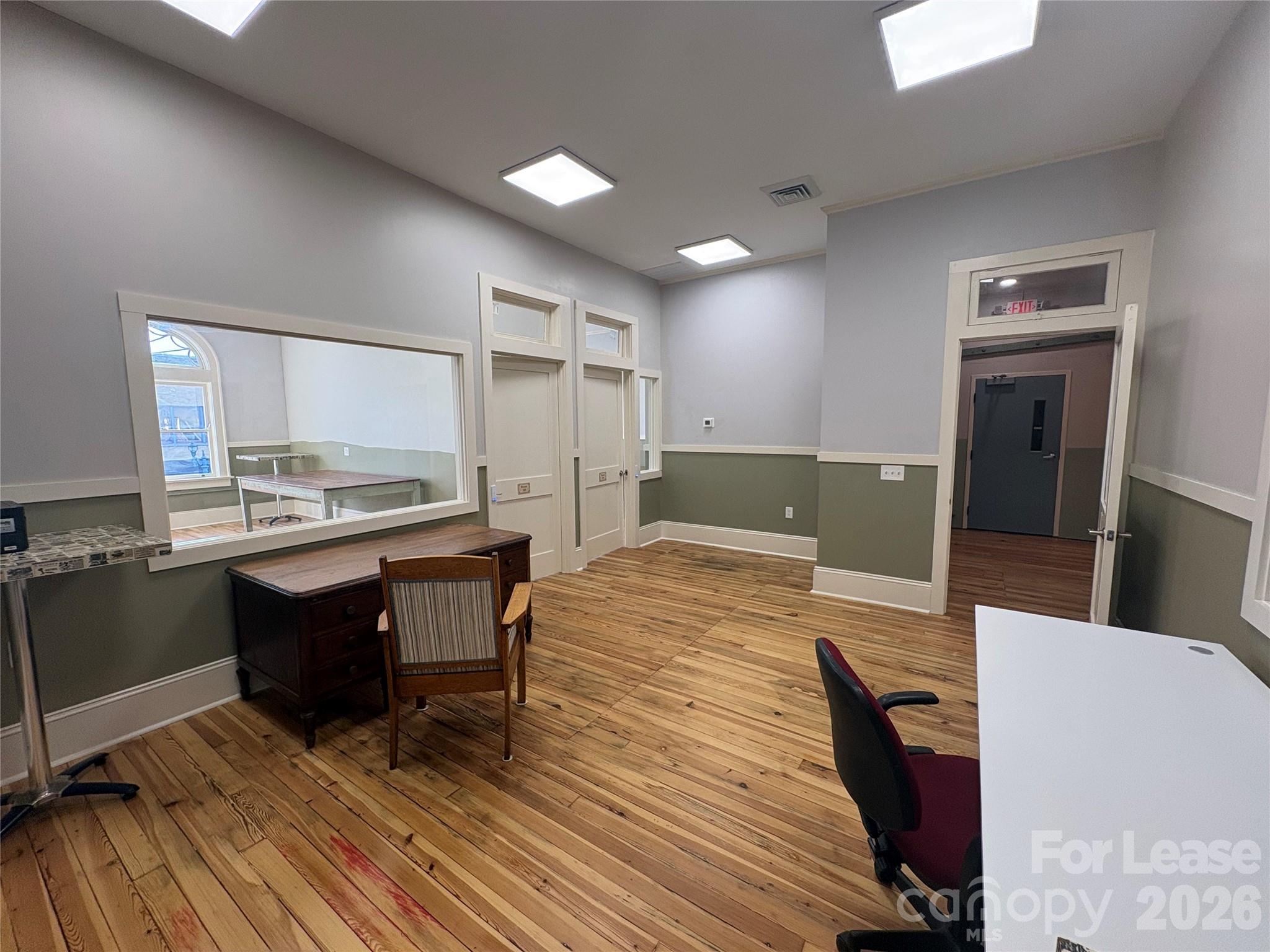 128 E Innes Street B Property Photo 6