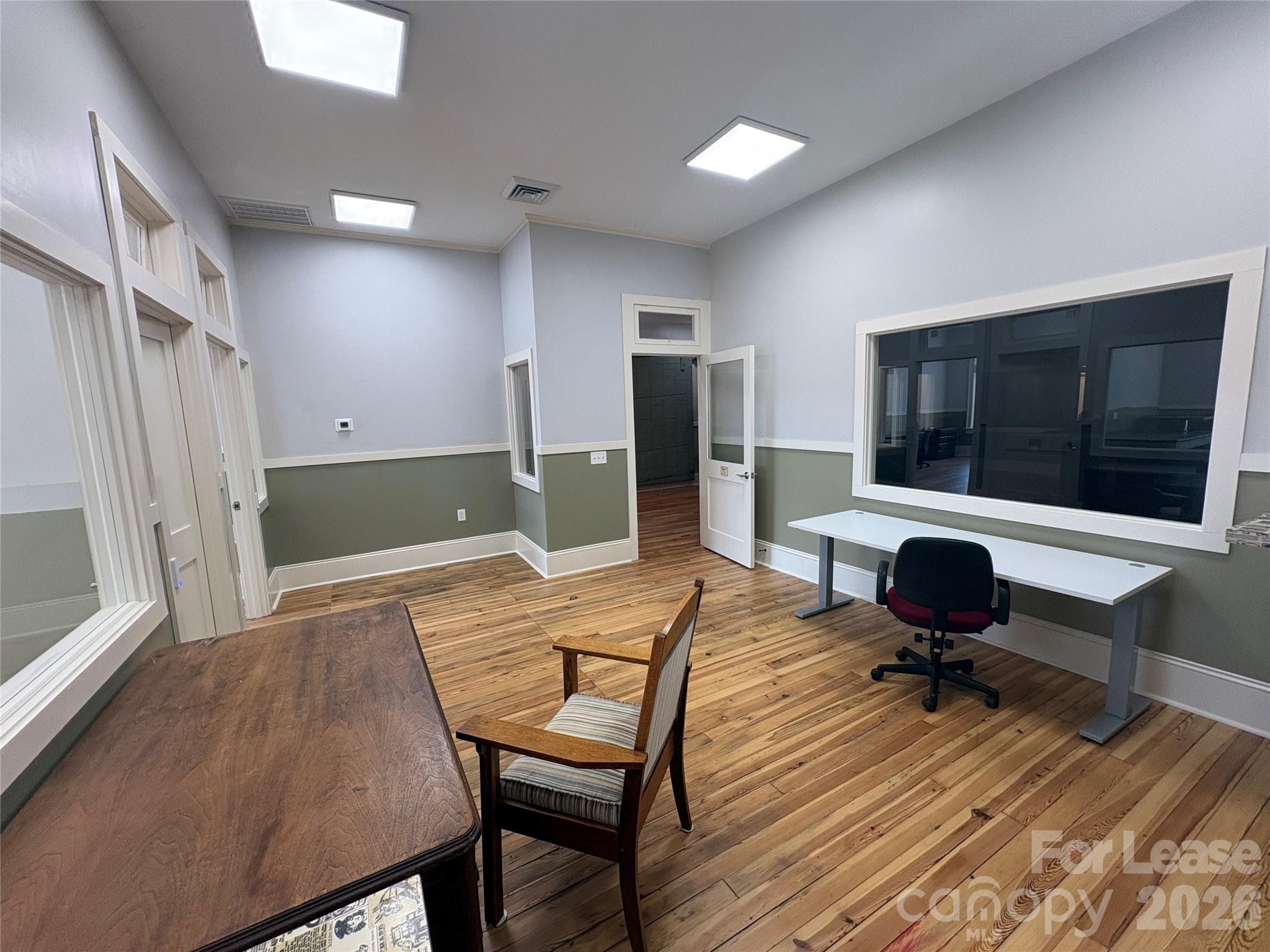 128 E Innes Street B Property Photo 7