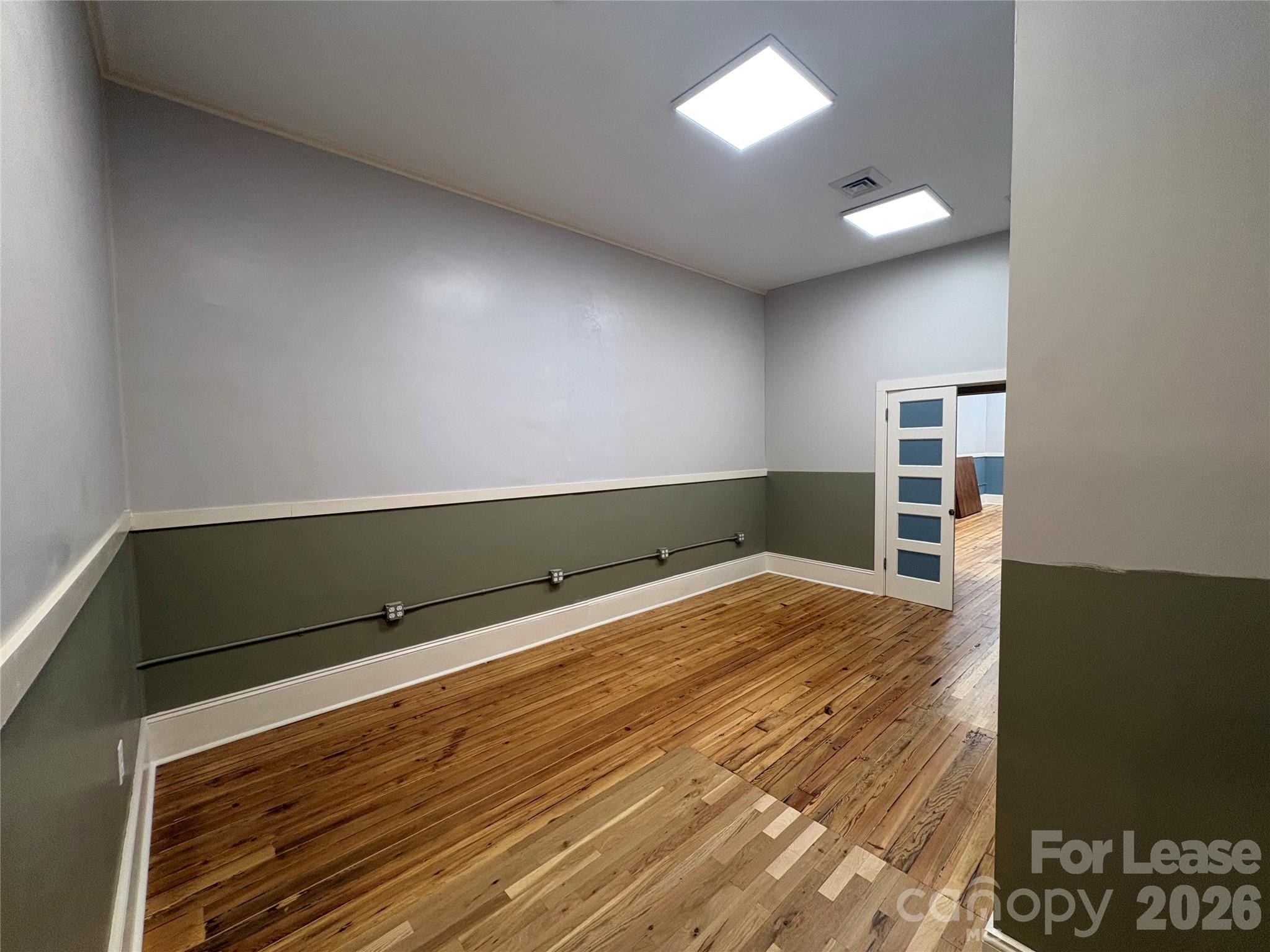 128 E Innes Street B Property Photo 12