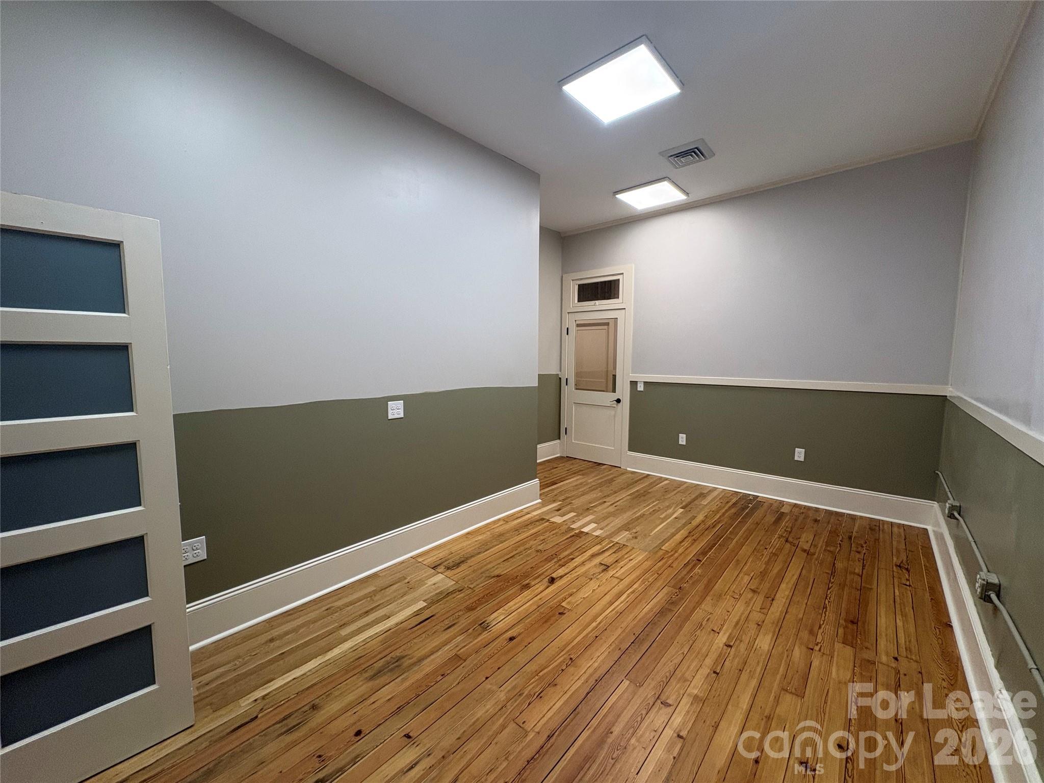 128 E Innes Street B Property Photo 13