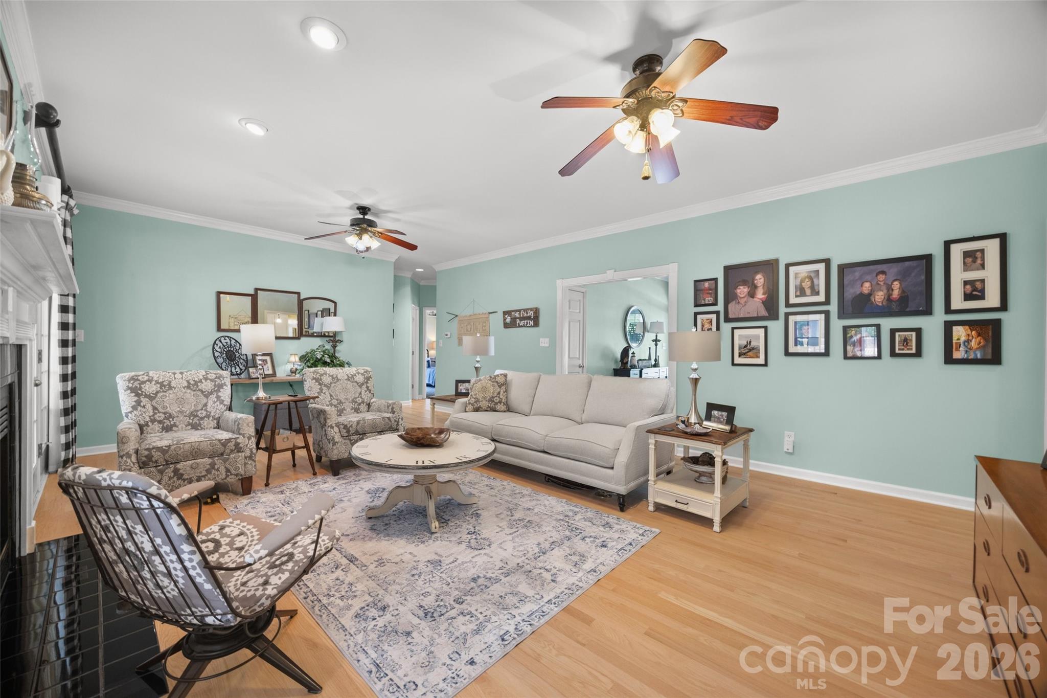 2255 Drawbridge Court Property Photo 6