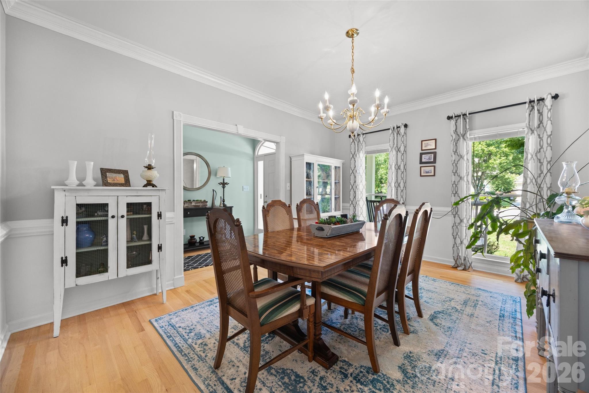 2255 Drawbridge Court Property Photo 8
