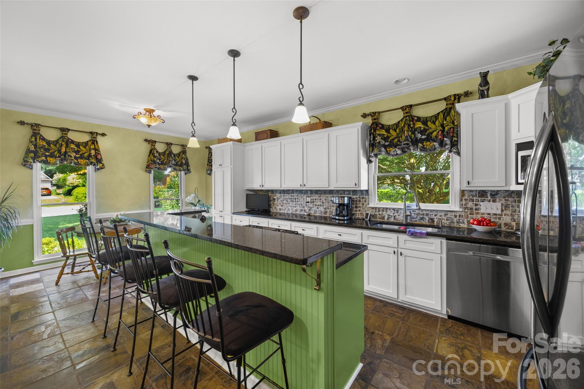 2255 Drawbridge Court Property Photo 9