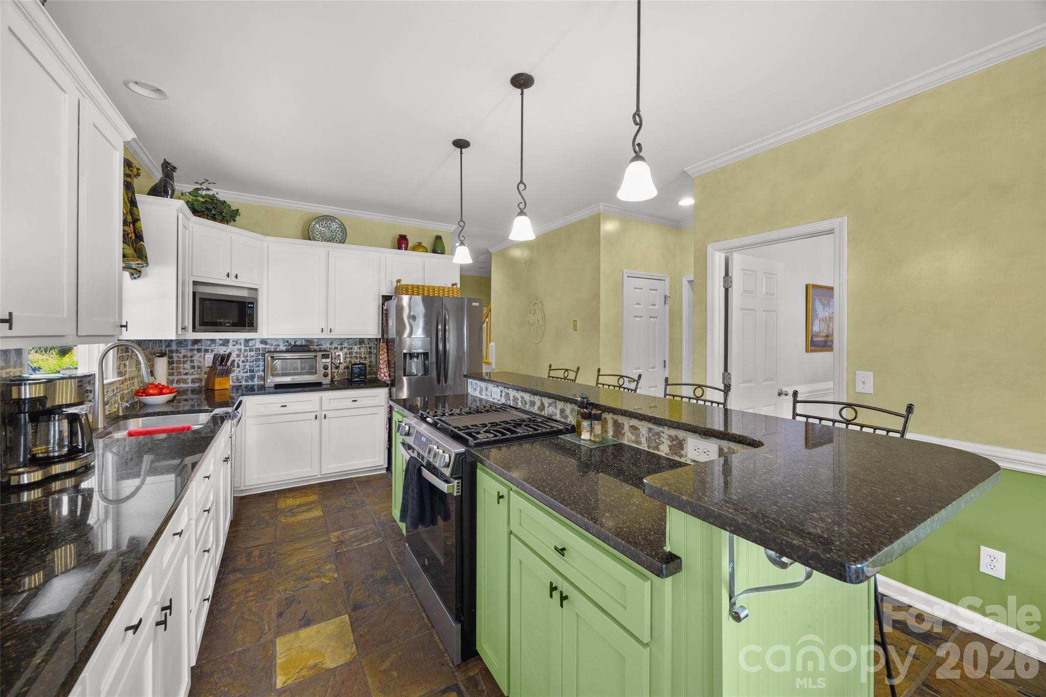2255 Drawbridge Court Property Photo 10