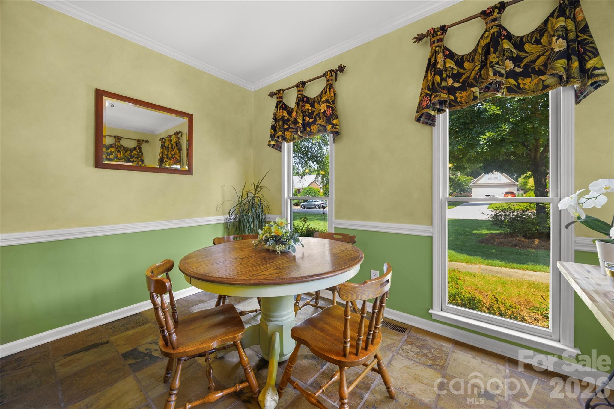 2255 Drawbridge Court Property Photo 12