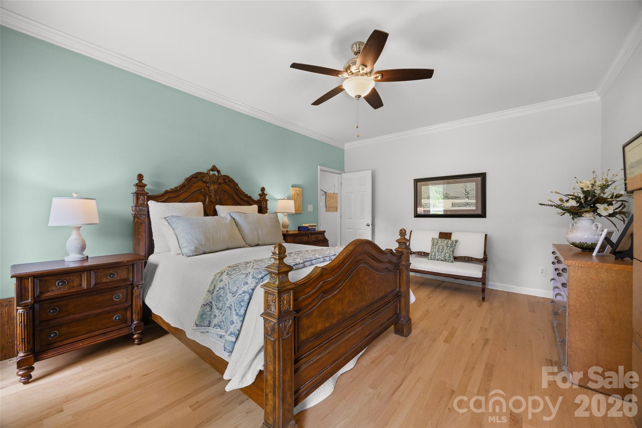 2255 Drawbridge Court Property Photo 13
