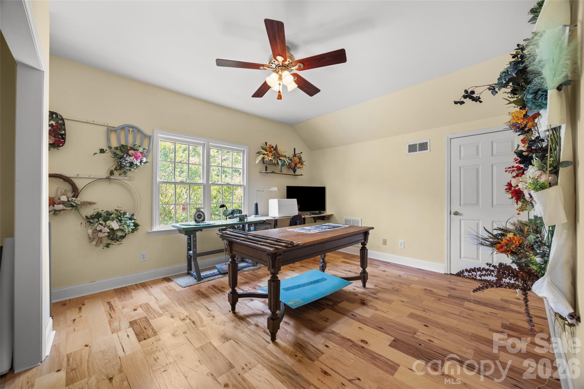 2255 Drawbridge Court Property Photo 23