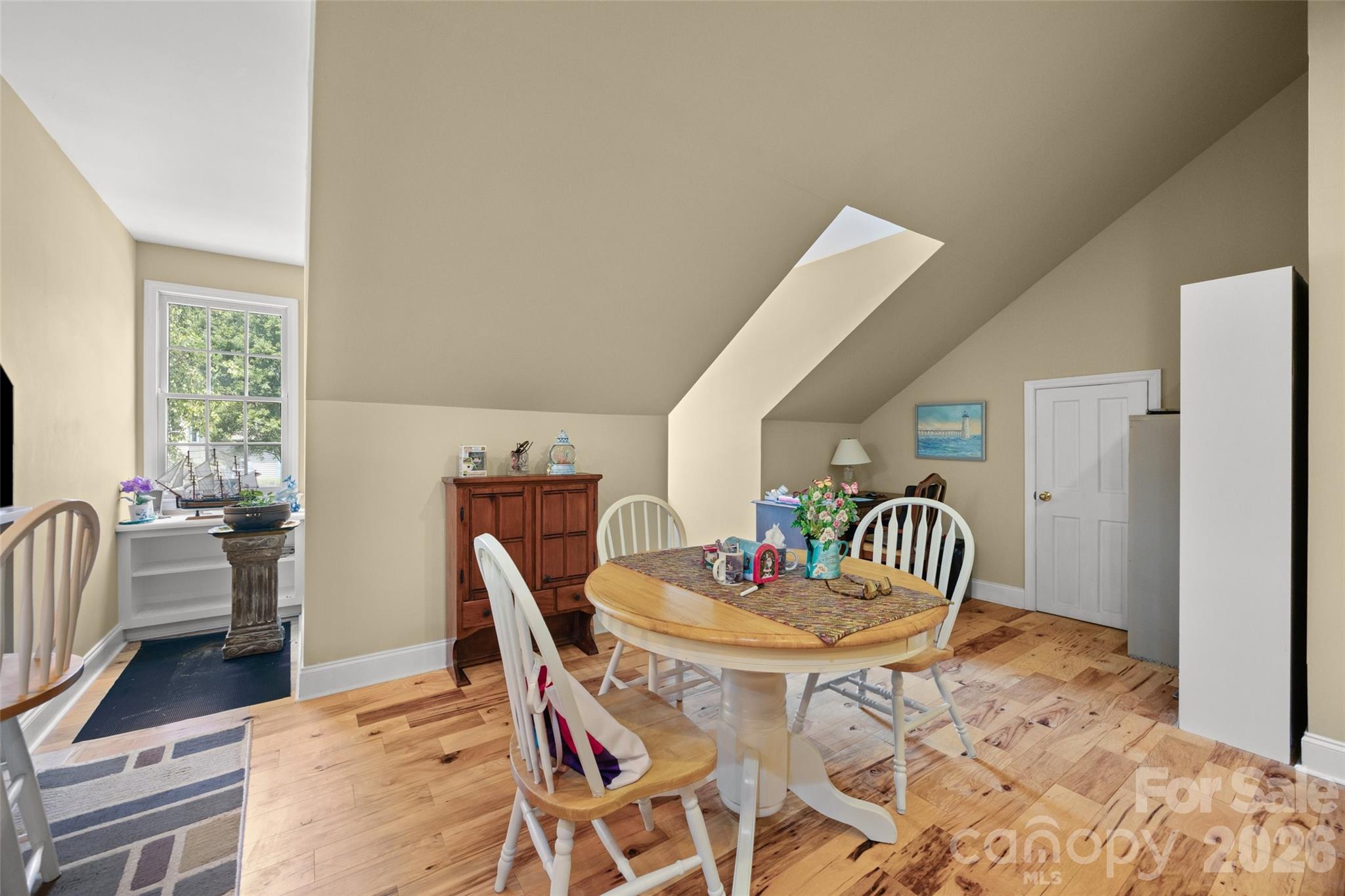 2255 Drawbridge Court Property Photo 25