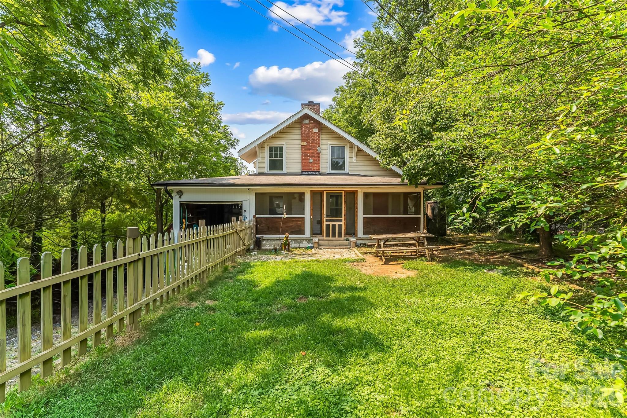 40 Sycamore Circle Property Photo 1