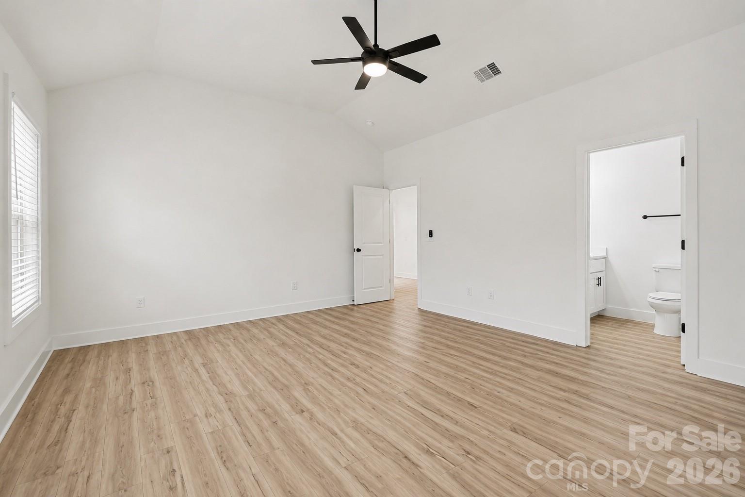 312 E Talleyrand Avenue Property Photo 14