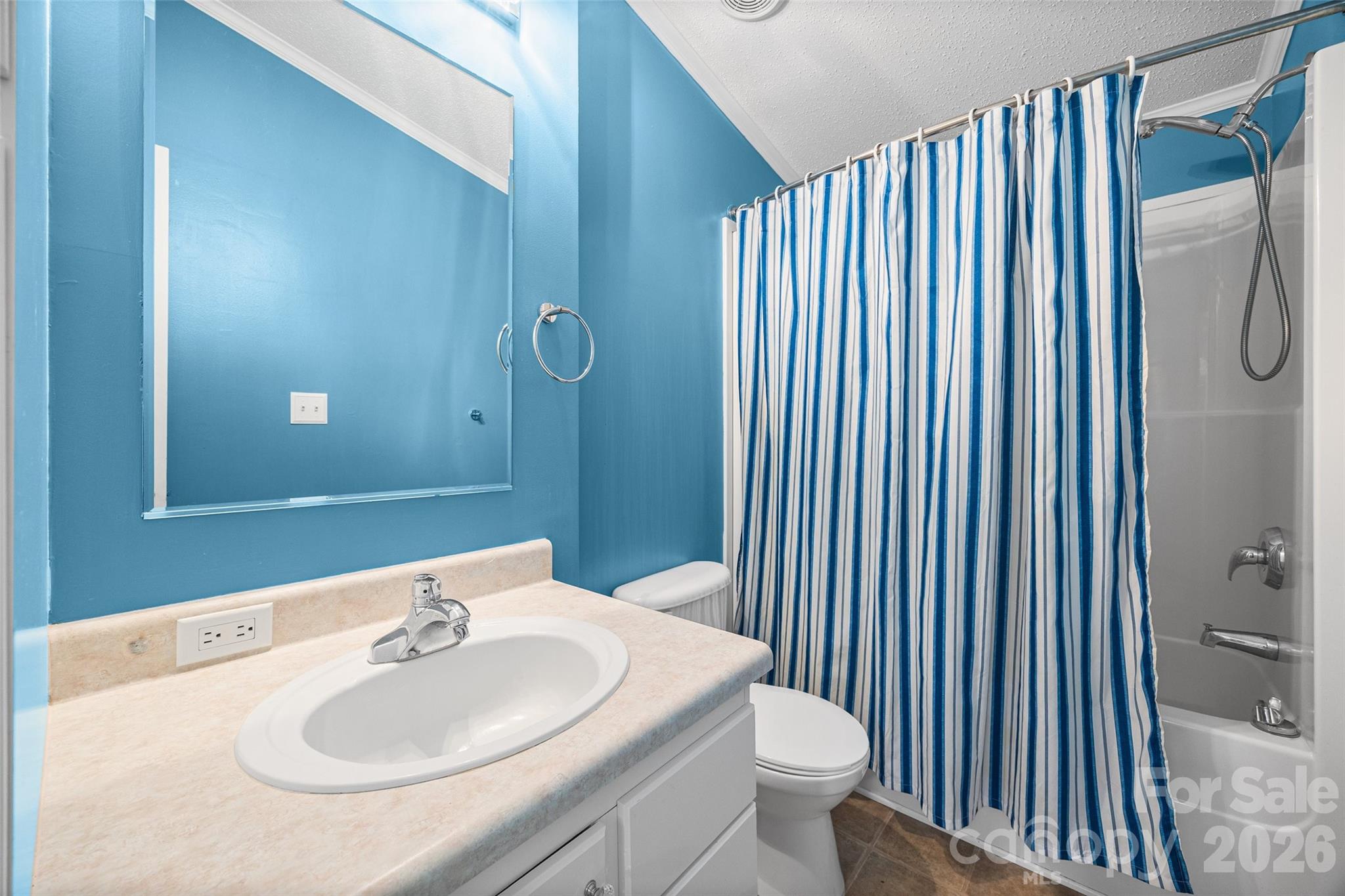 5440 Winden Road Property Photo 22