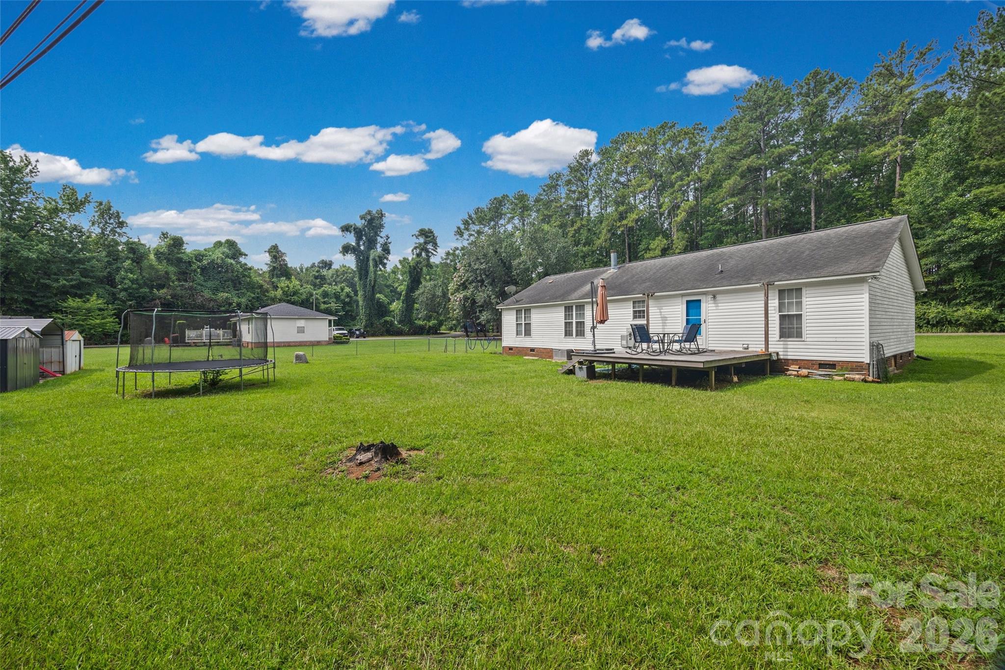 5440 Winden Road Property Photo 27