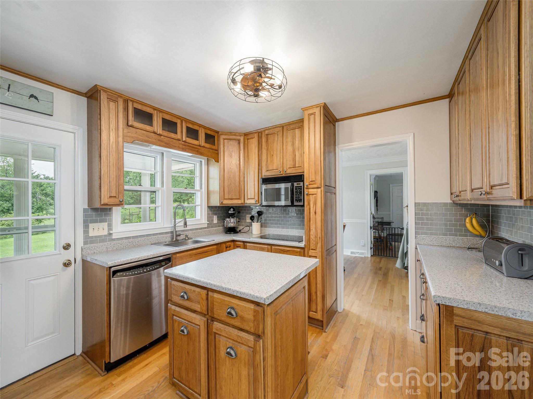 525 Carson Drive Property Photo 11