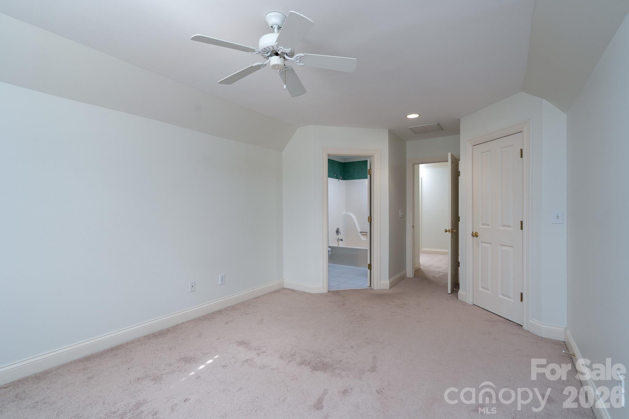 205 Piney Grove Point Property Photo 33