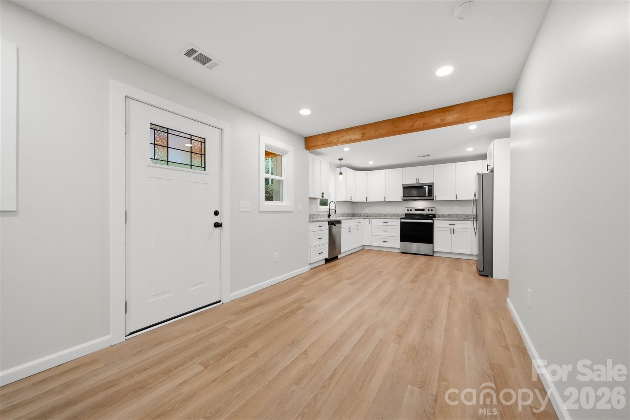 419 Rockyford Street Property Photo 10
