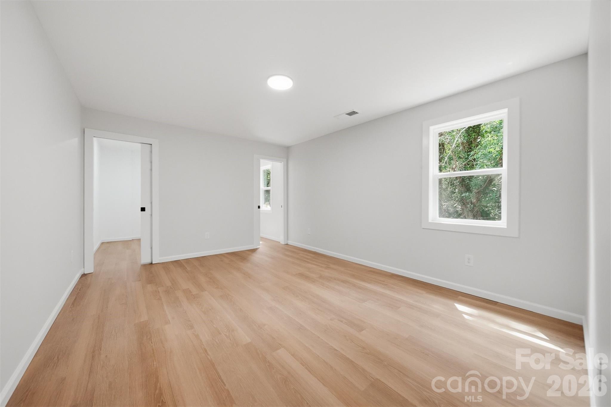 419 Rockyford Street Property Photo 16