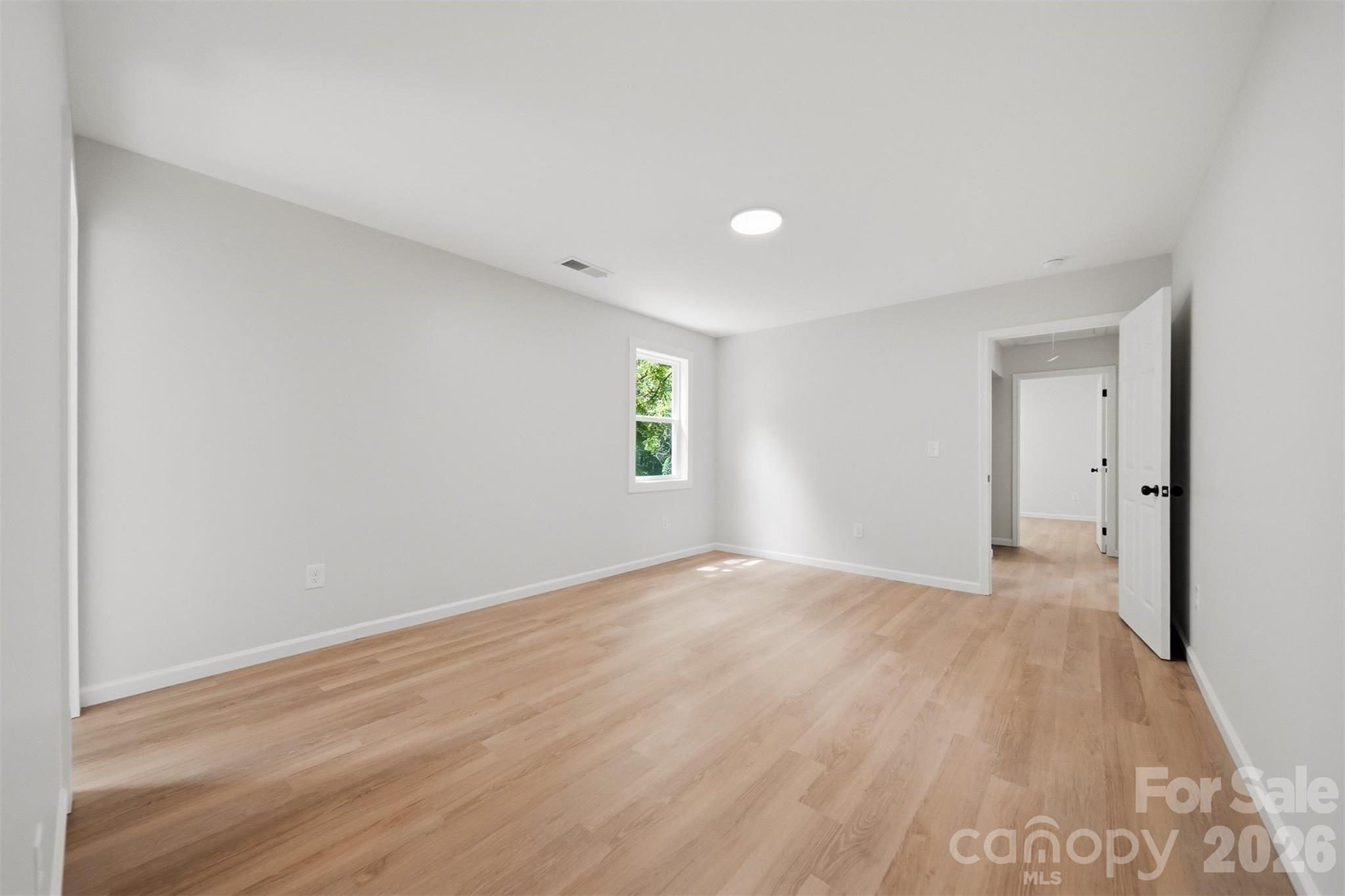 419 Rockyford Street Property Photo 18