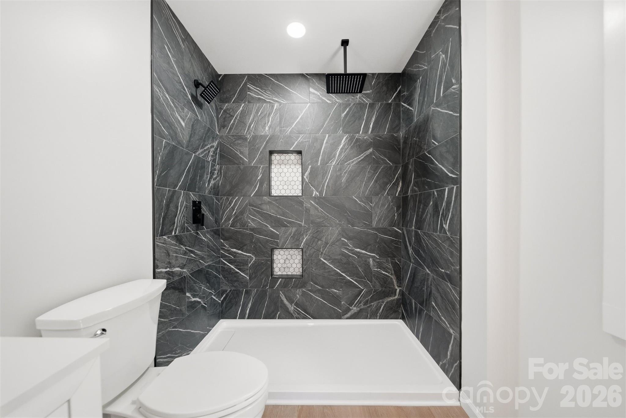 419 Rockyford Street Property Photo 20