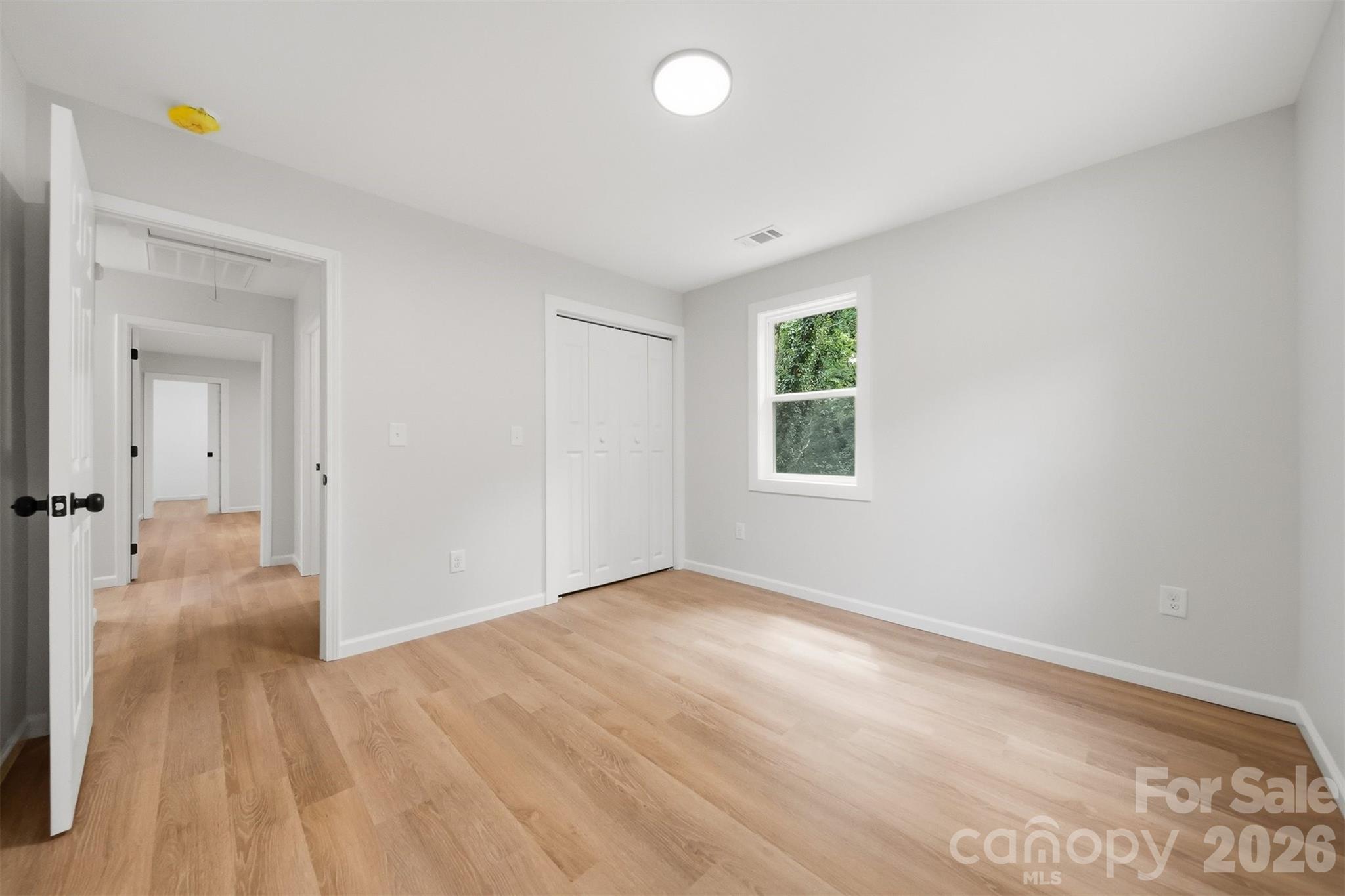 419 Rockyford Street Property Photo 23
