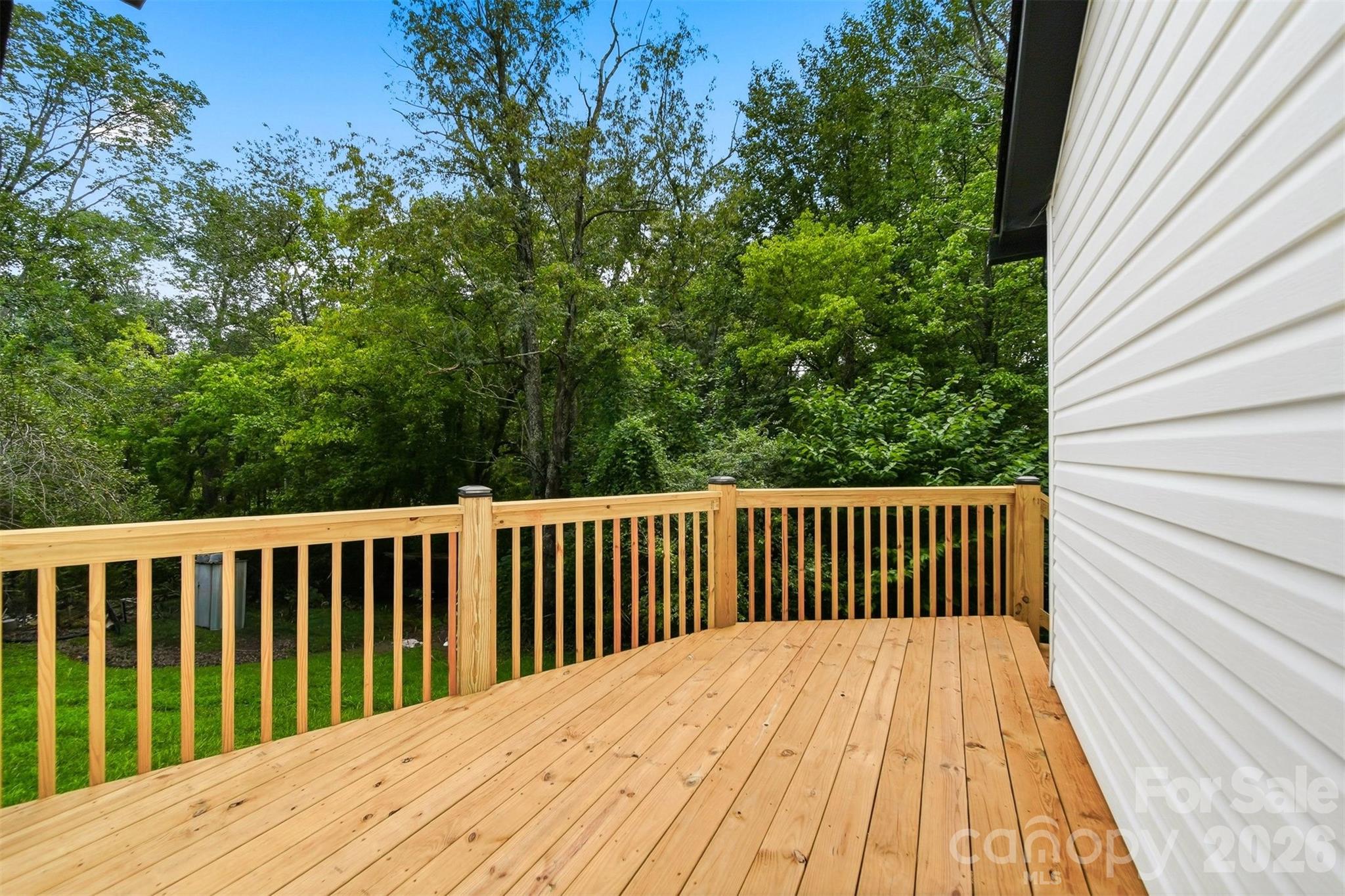 419 Rockyford Street Property Photo 31