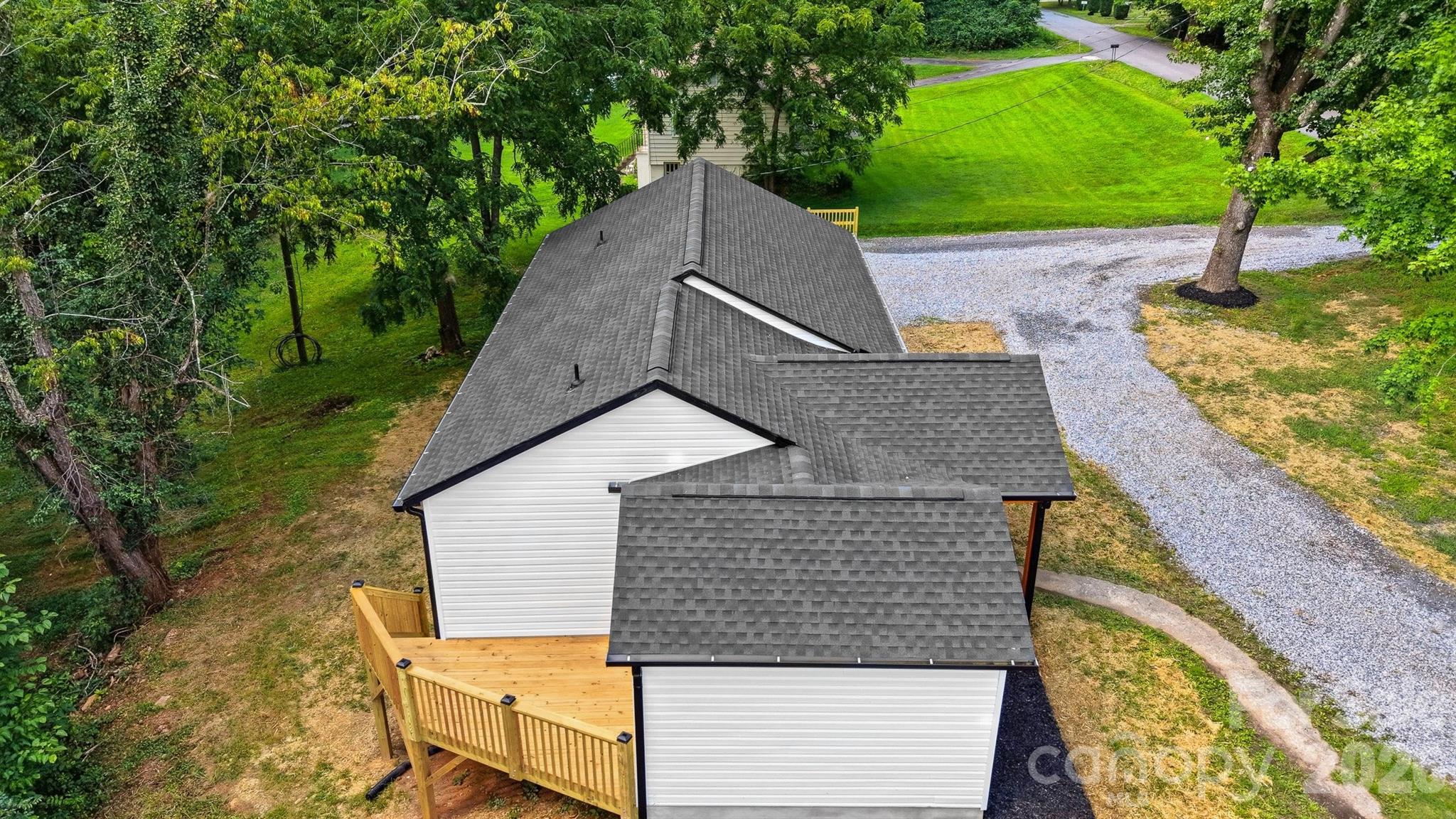 419 Rockyford Street Property Photo 38