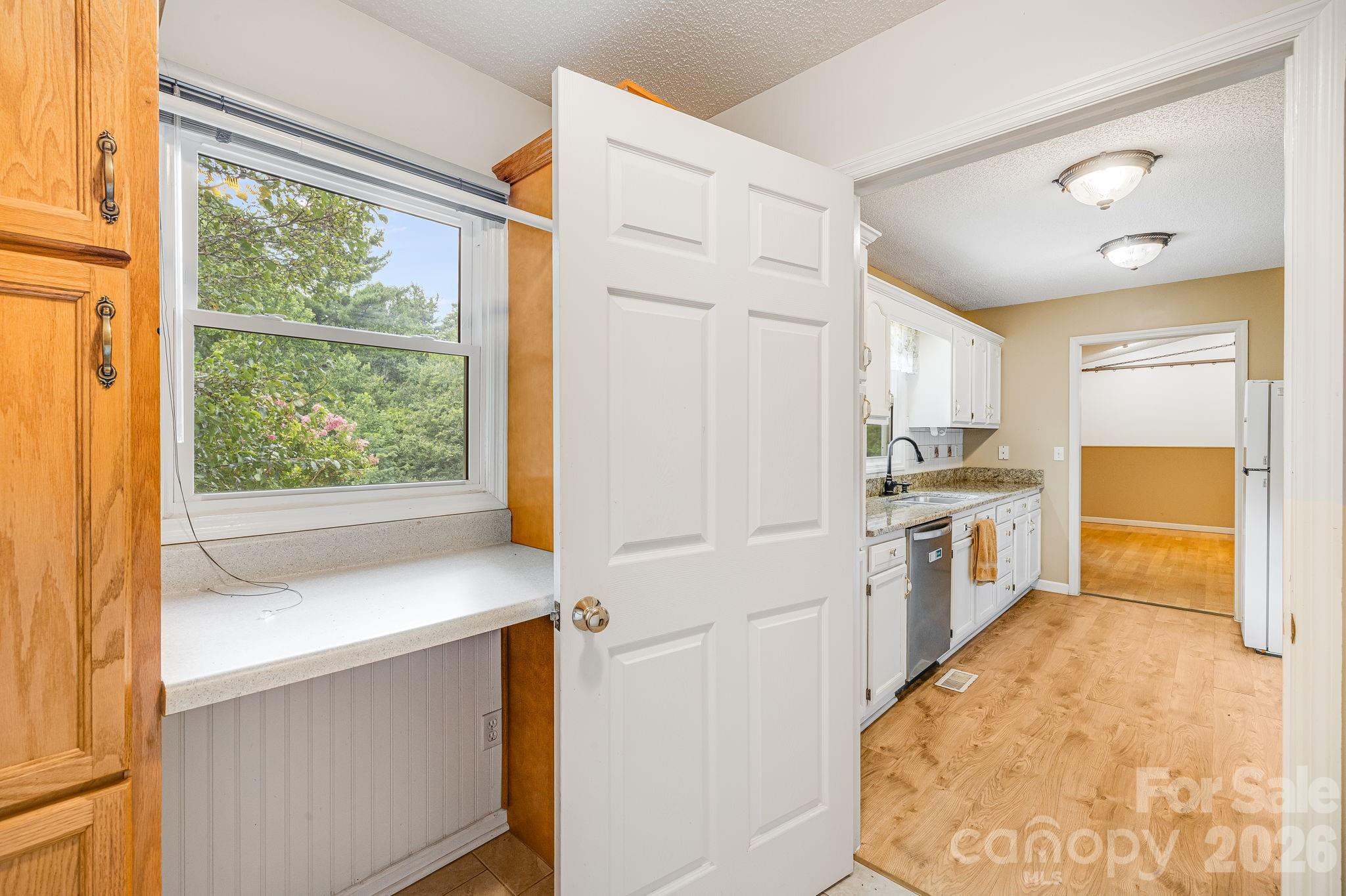 6 Arrowhead Lane Property Photo 17