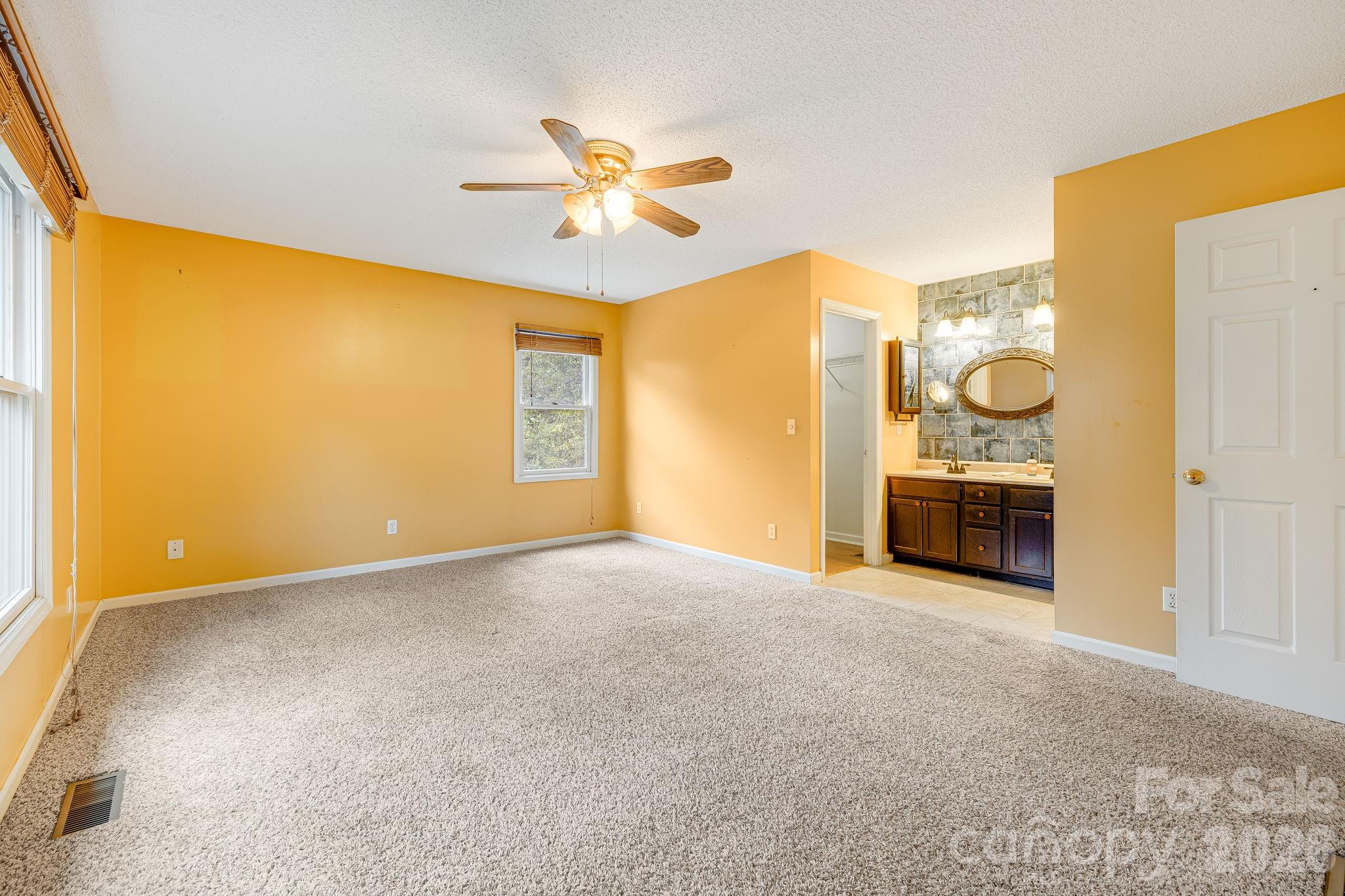 6 Arrowhead Lane Property Photo 19