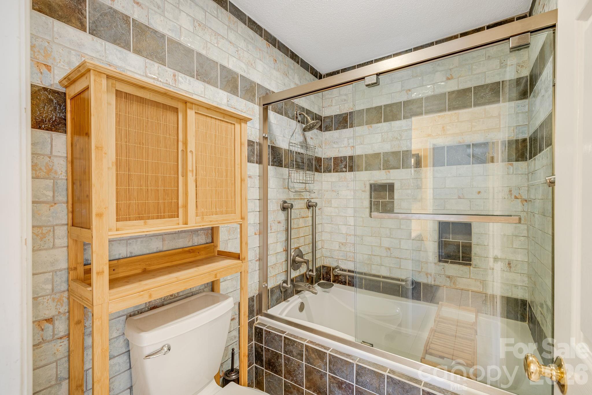 6 Arrowhead Lane Property Photo 22