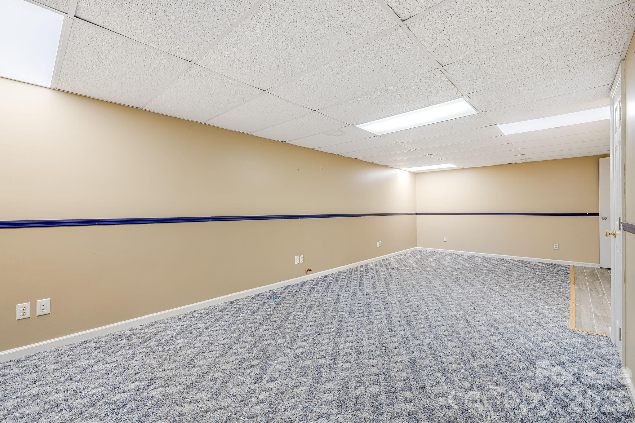 6 Arrowhead Lane Property Photo 27