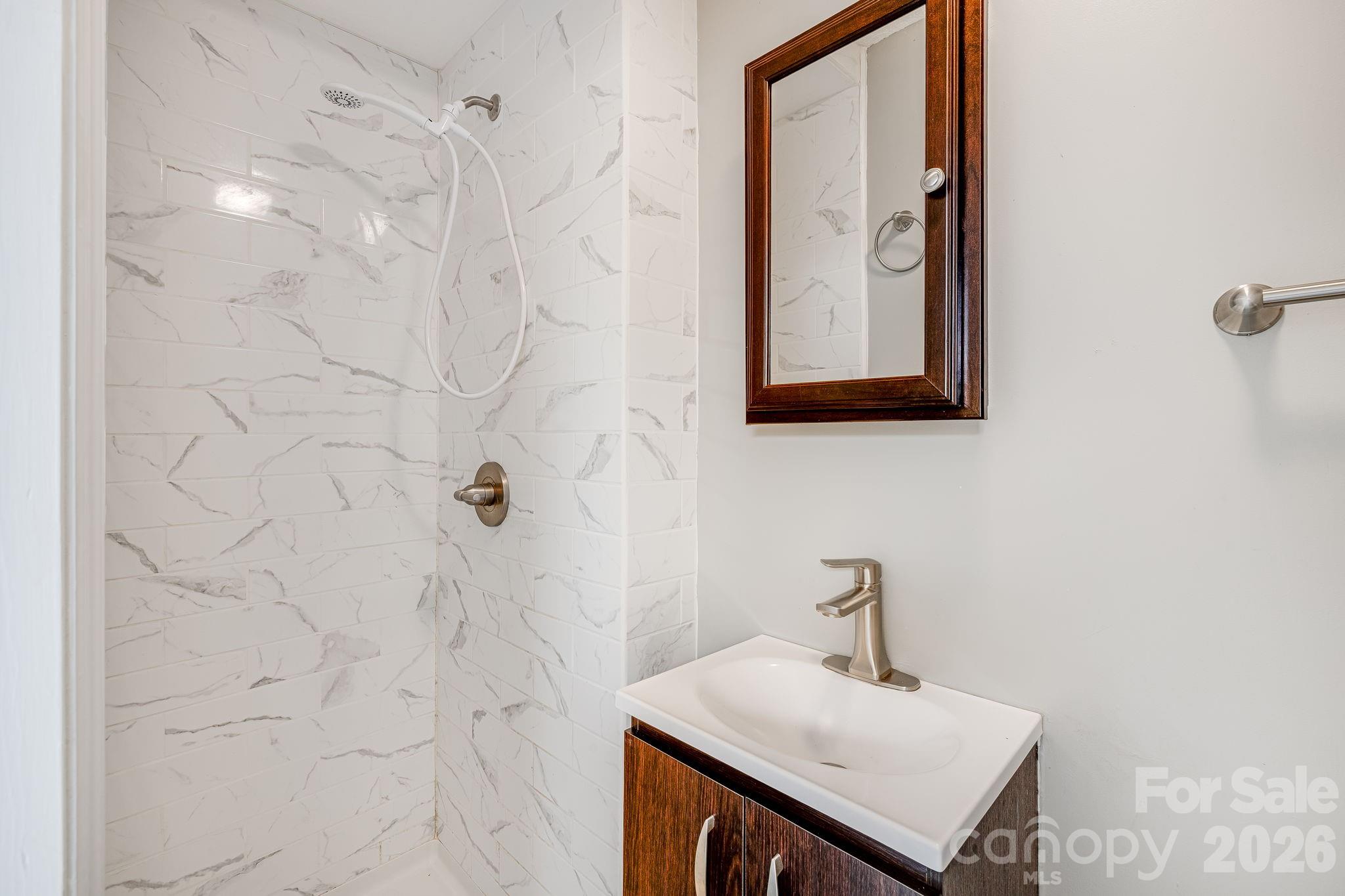 6 Arrowhead Lane Property Photo 30