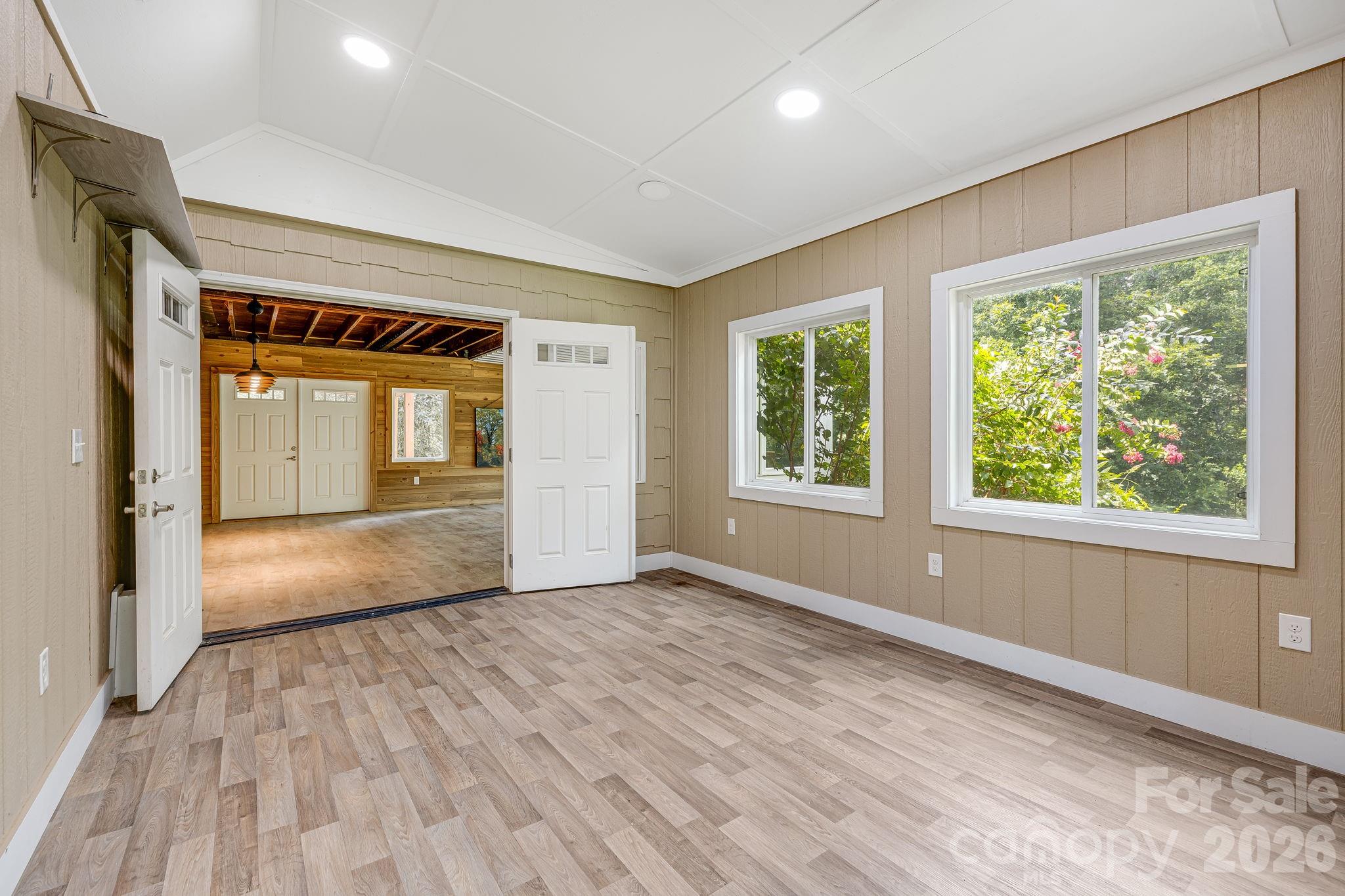 6 Arrowhead Lane Property Photo 32