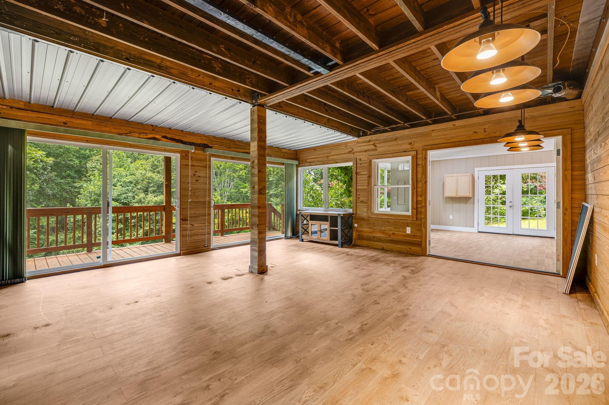 6 Arrowhead Lane Property Photo 34