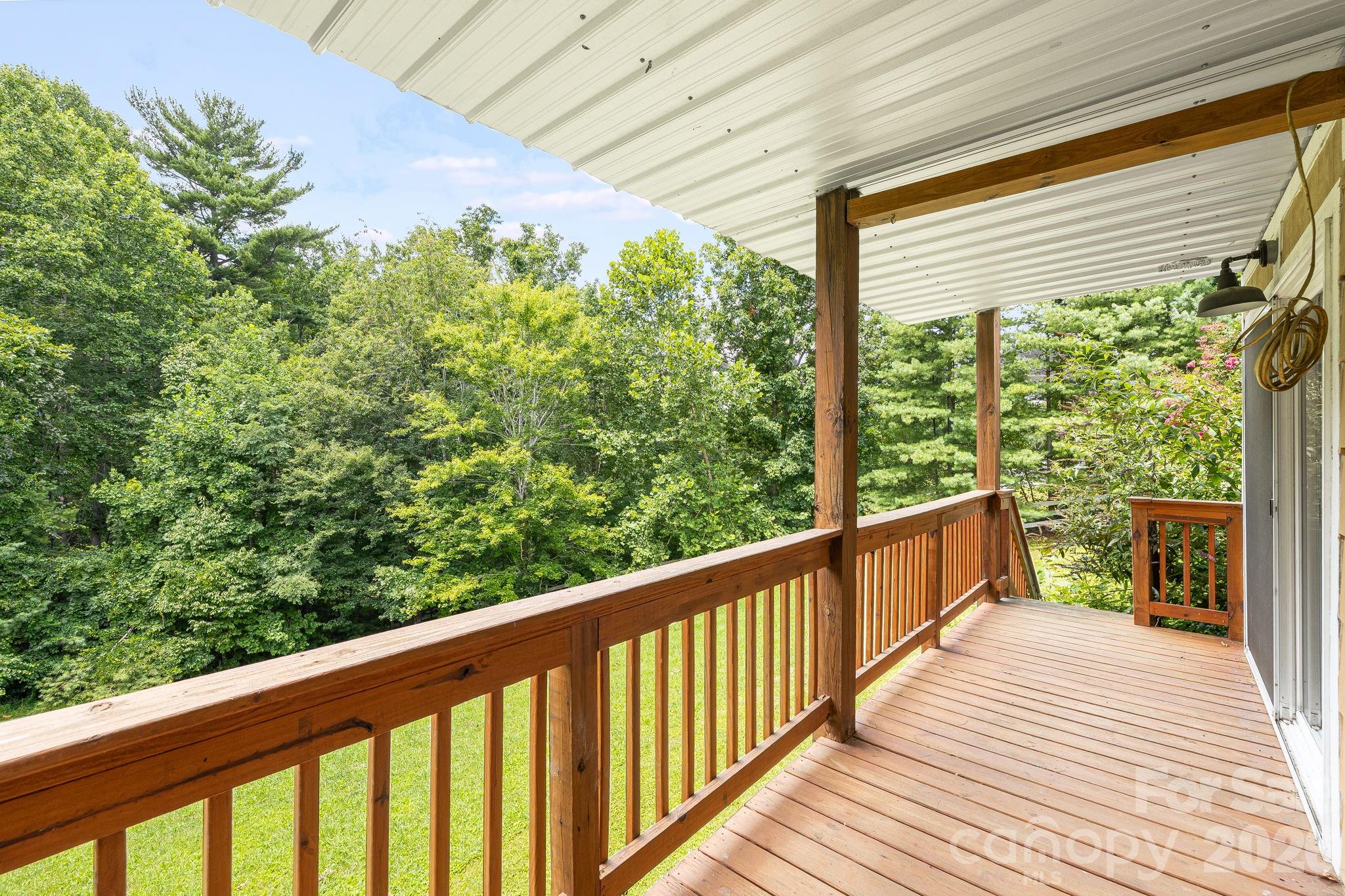 6 Arrowhead Lane Property Photo 38